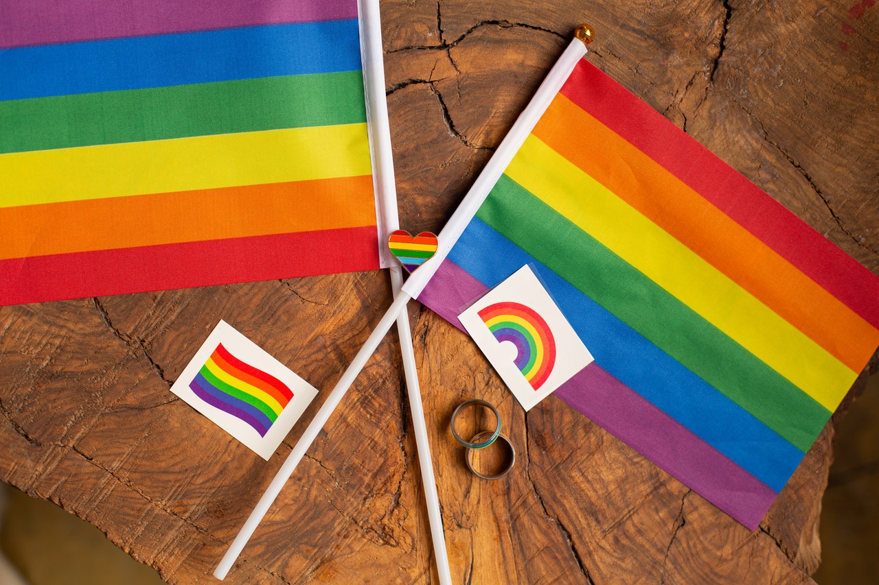 LGBTIQ-love-is-love-flag.jpg