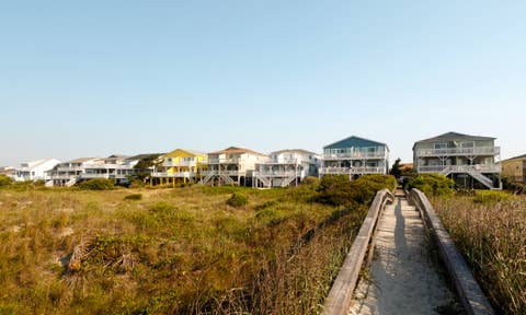 Куќи за изнајмување близу плажа во Sunset Beach