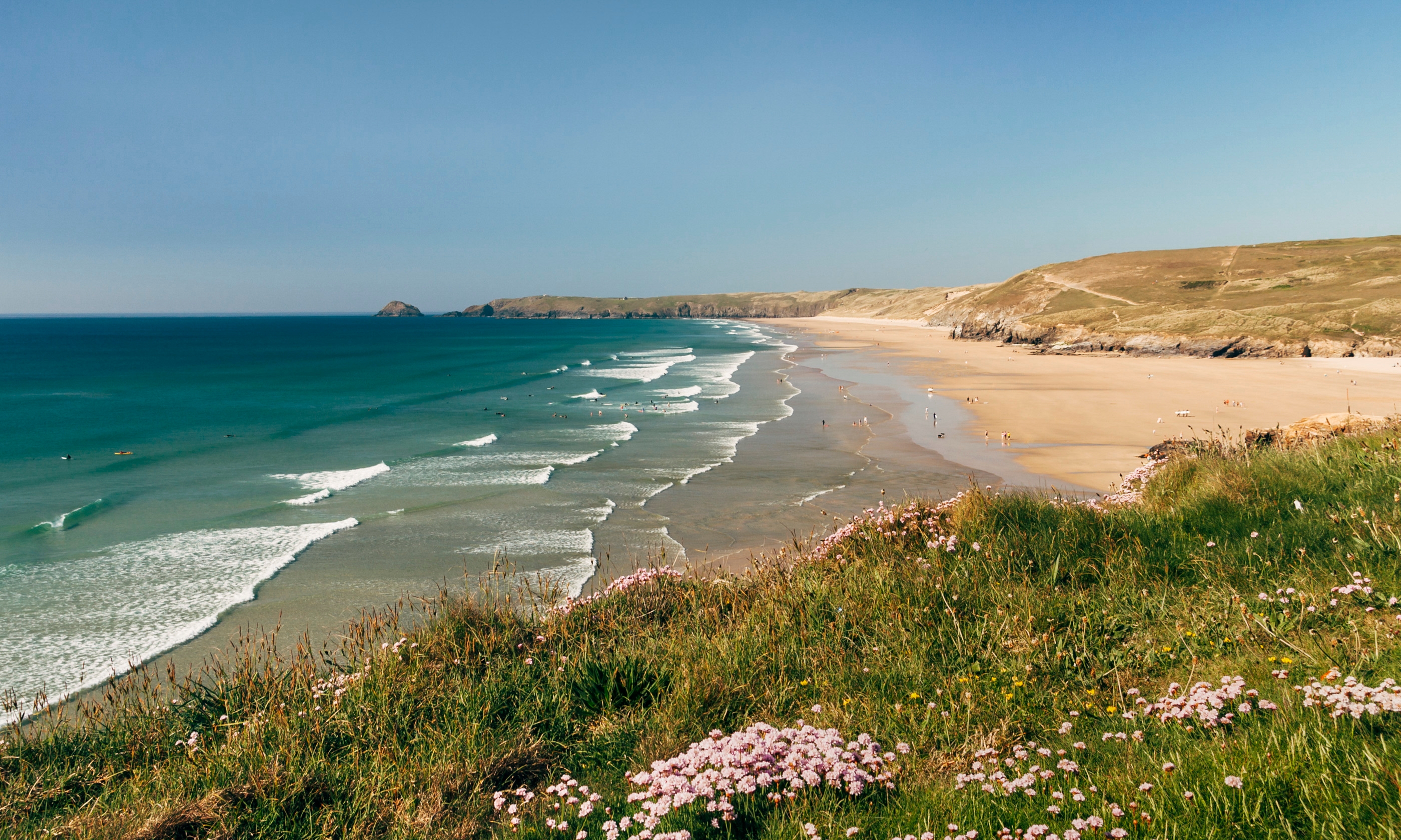 Dog friendly holidays cornwall best sale near beach