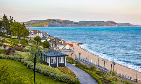 Места за изнајмување на плажа во Lyme Regis