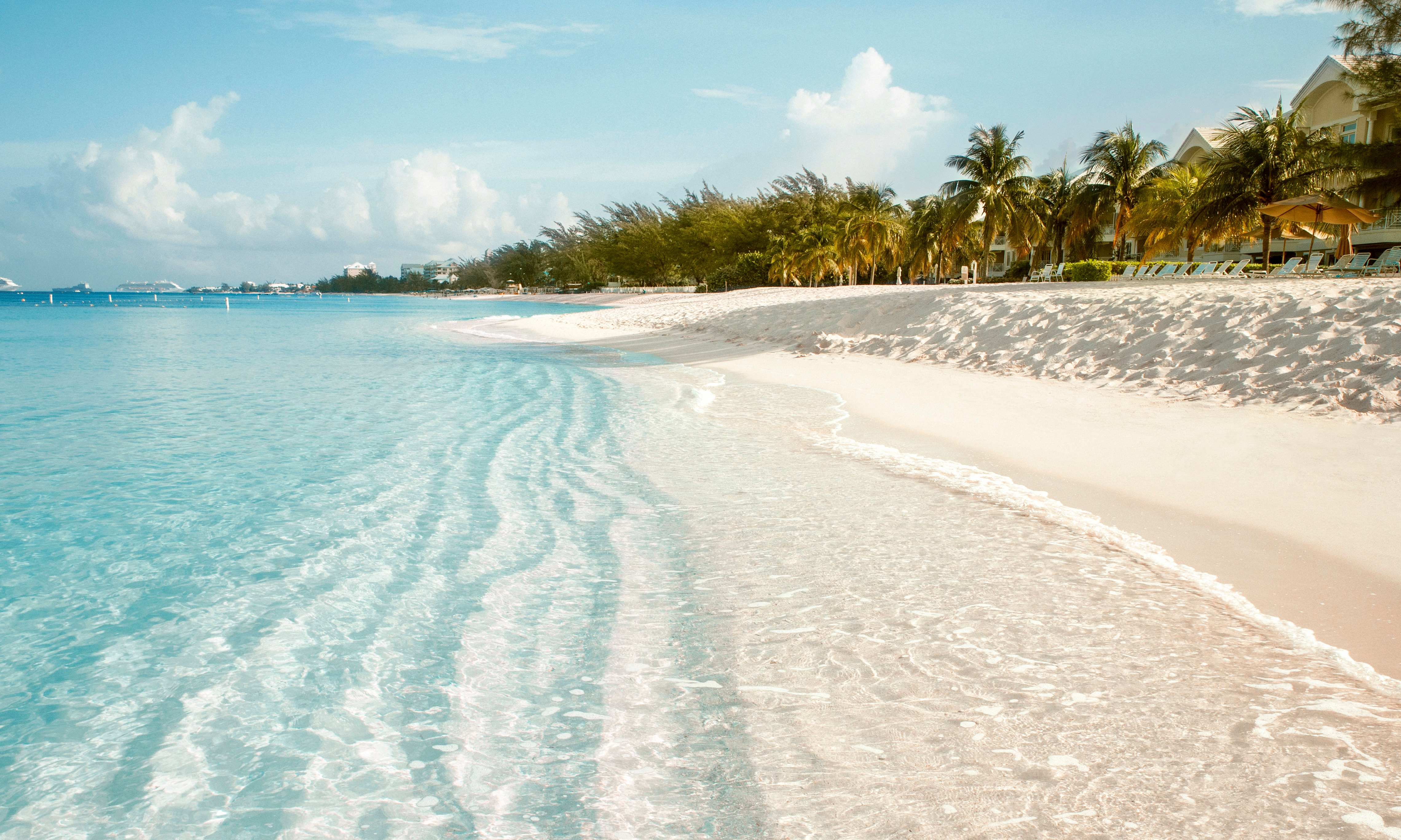 Ultimate Guide to Seven Mile Beach Rentals in Grand Cayman