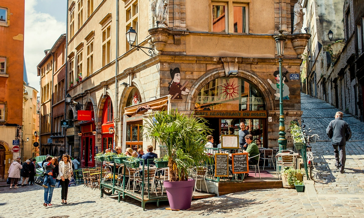 Франция: аренда домов с балконом | Airbnb