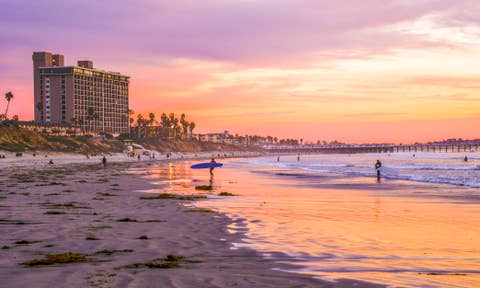 Места за изнајмување на плажа во Pacific Beach, Сан Диего