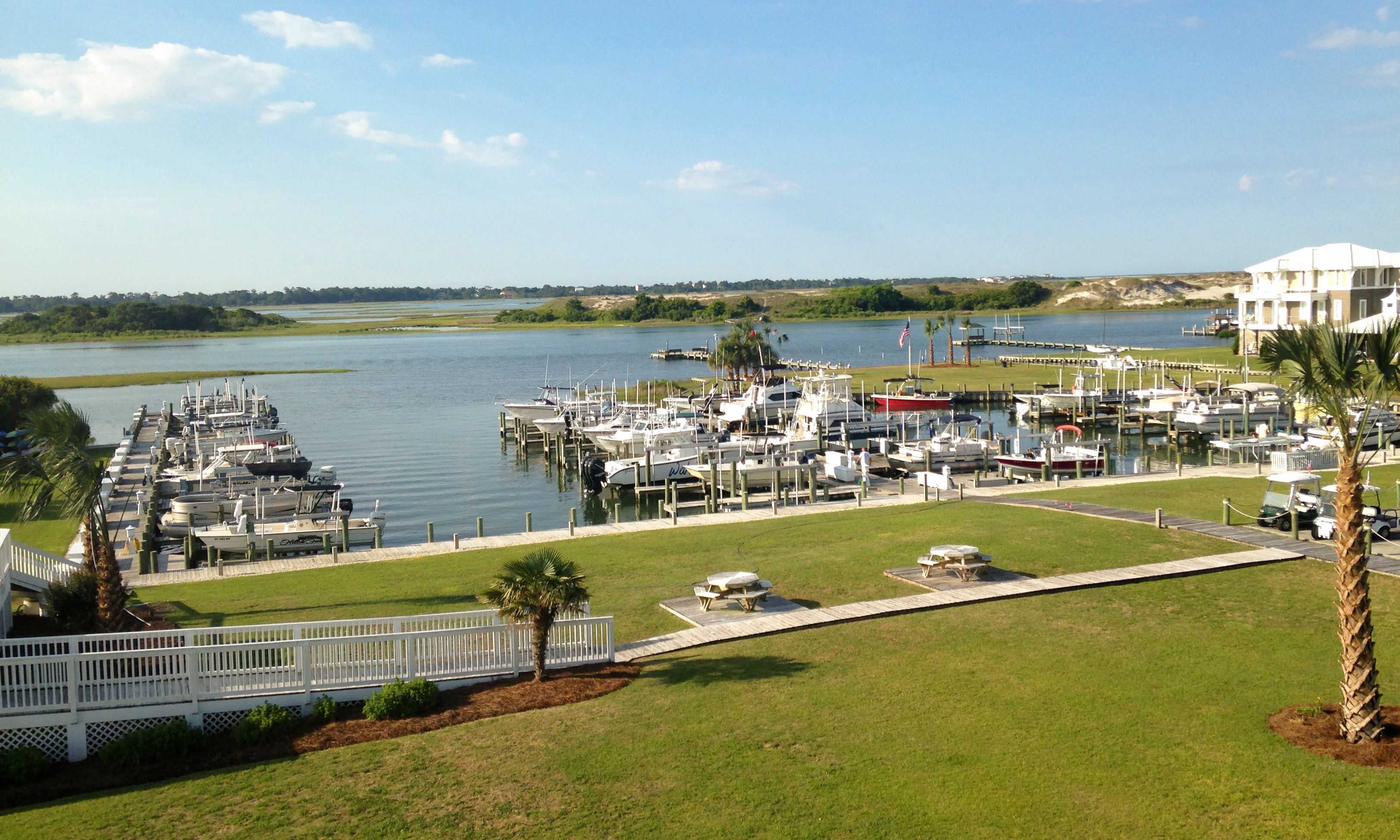 Emerald Isle: аренда домов у пляжа - Северная Каролина, США | Airbnb