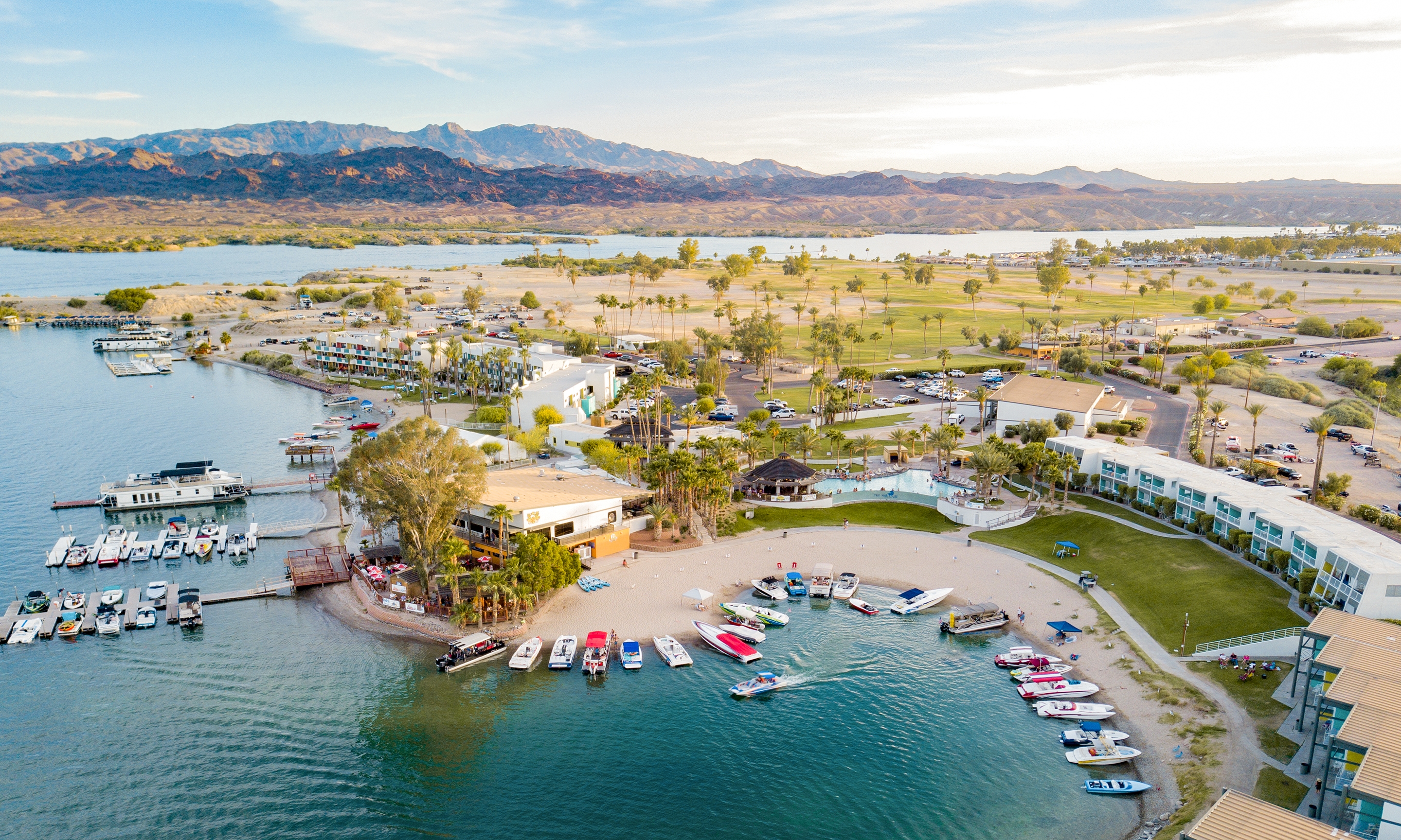 Alojamientos vacacionales en suites privadas en Lake Havasu City ...