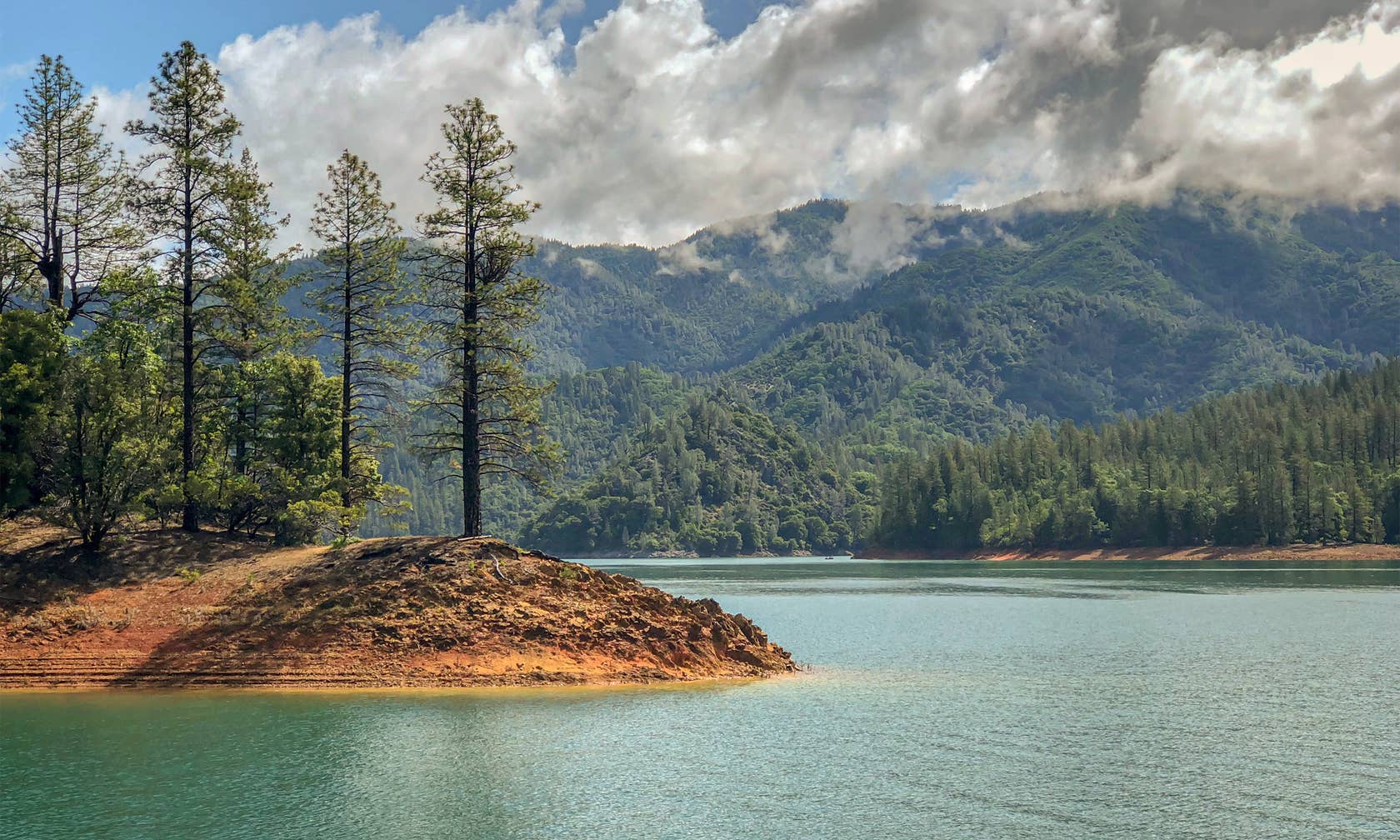 Shasta Lake : locations saisonnières