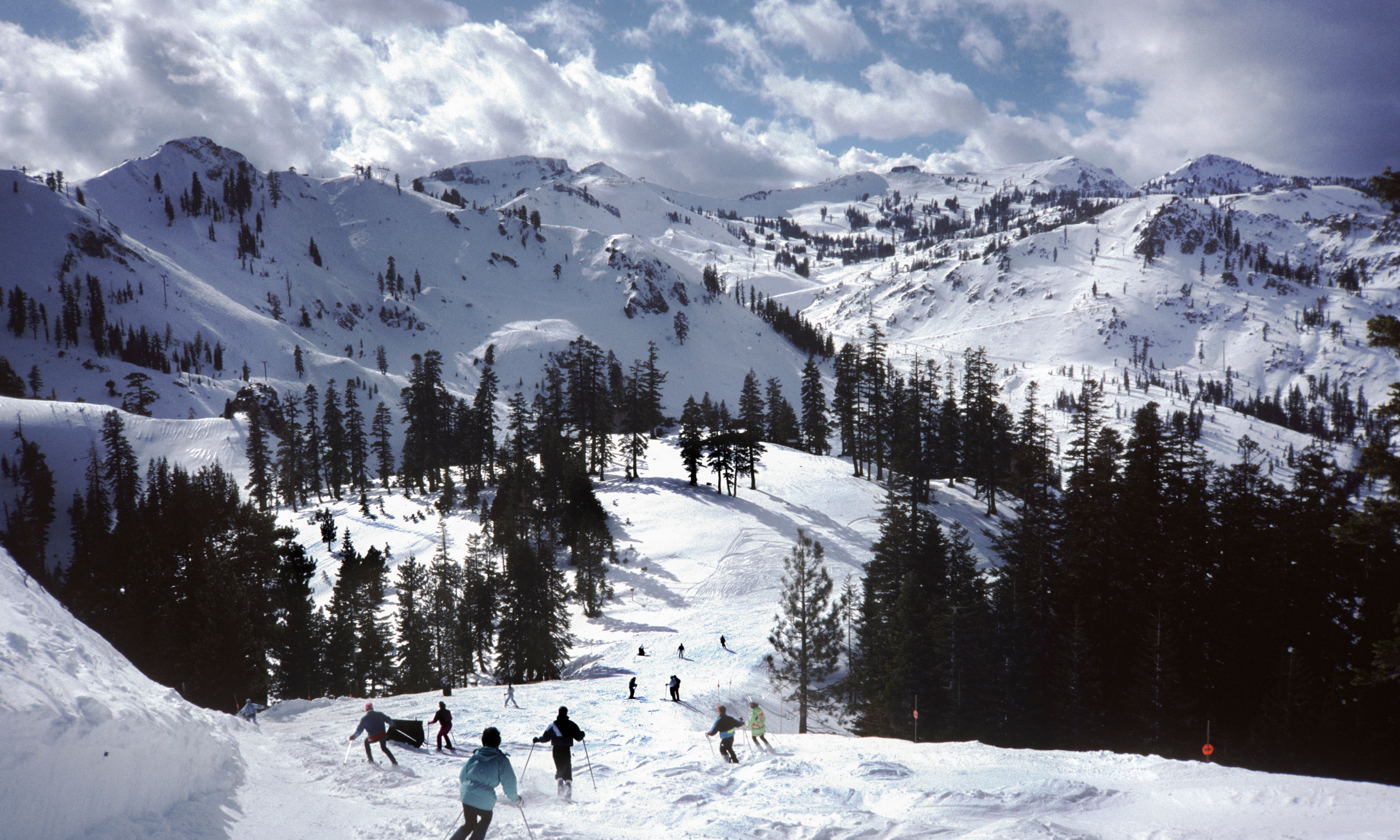 Best Luxury Ski Resorts in the USA - Bluehouse Skis