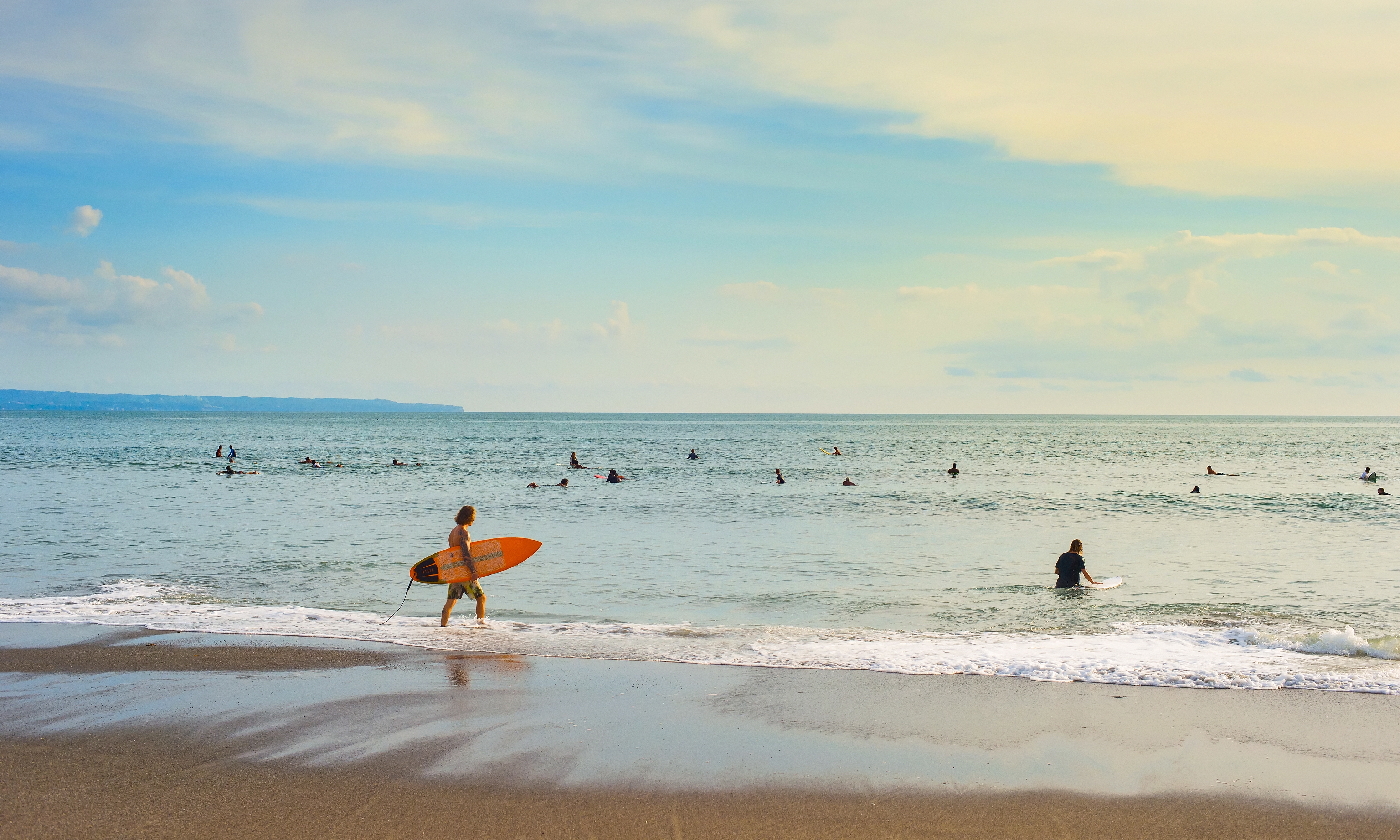 Big Swell Lacerations Surf Break - Picture of Lembongan Sanctuary