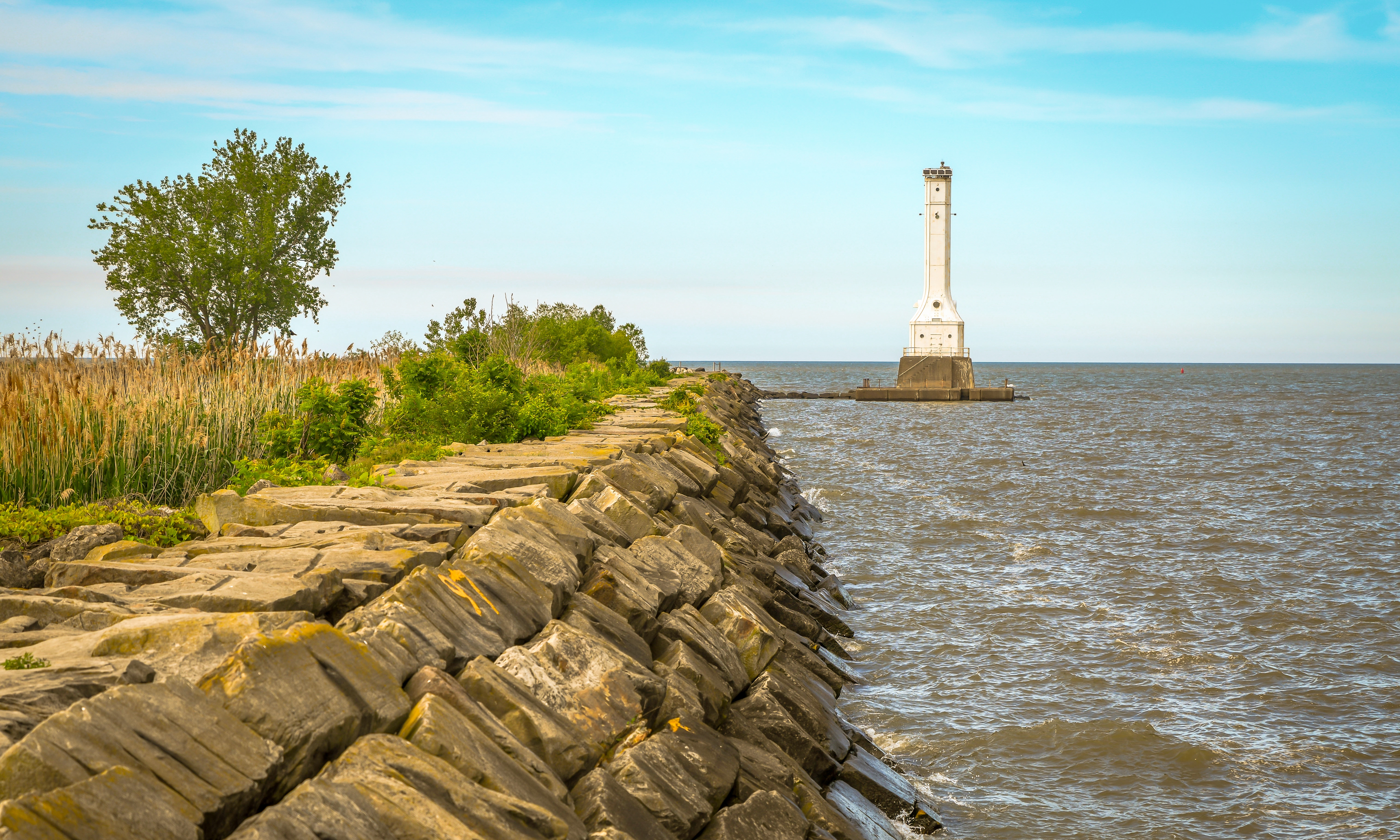 Map of Ohio's Lake Erie shoreline showing where beach widths have