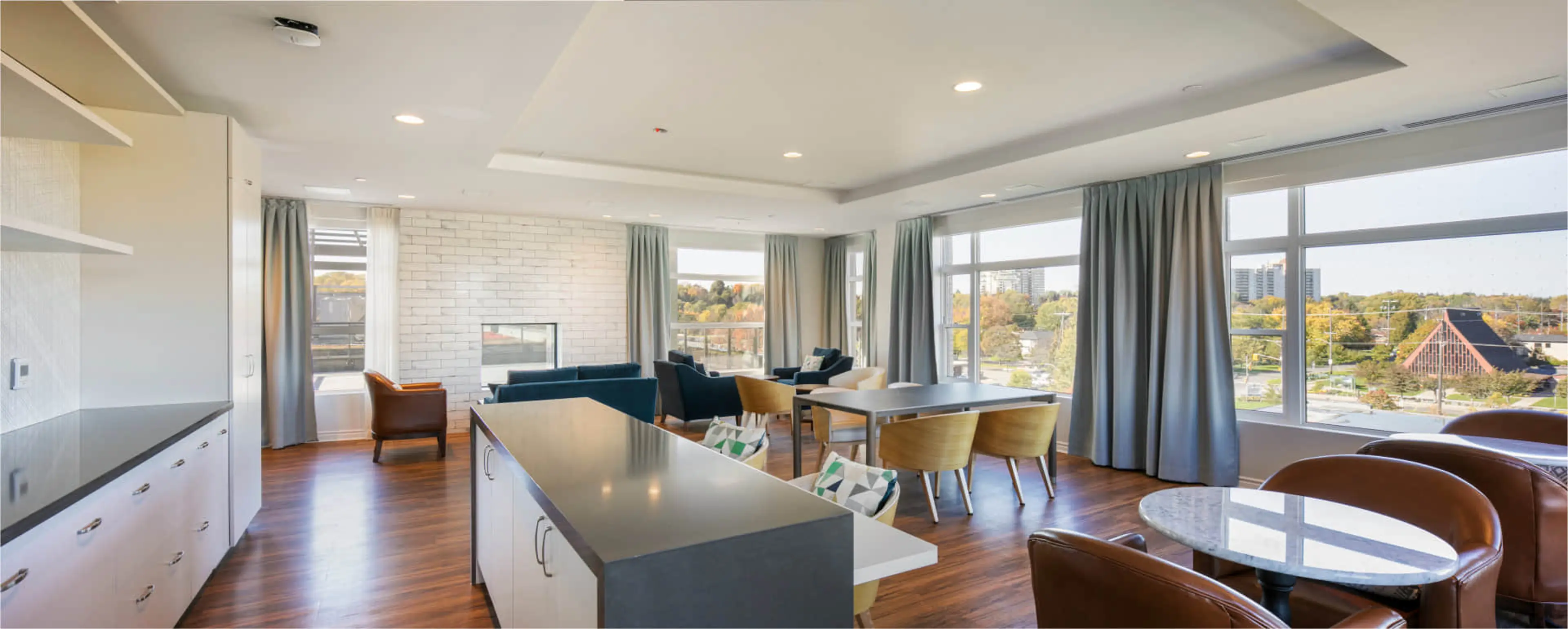 Lounge, Guildwood, Scarborough