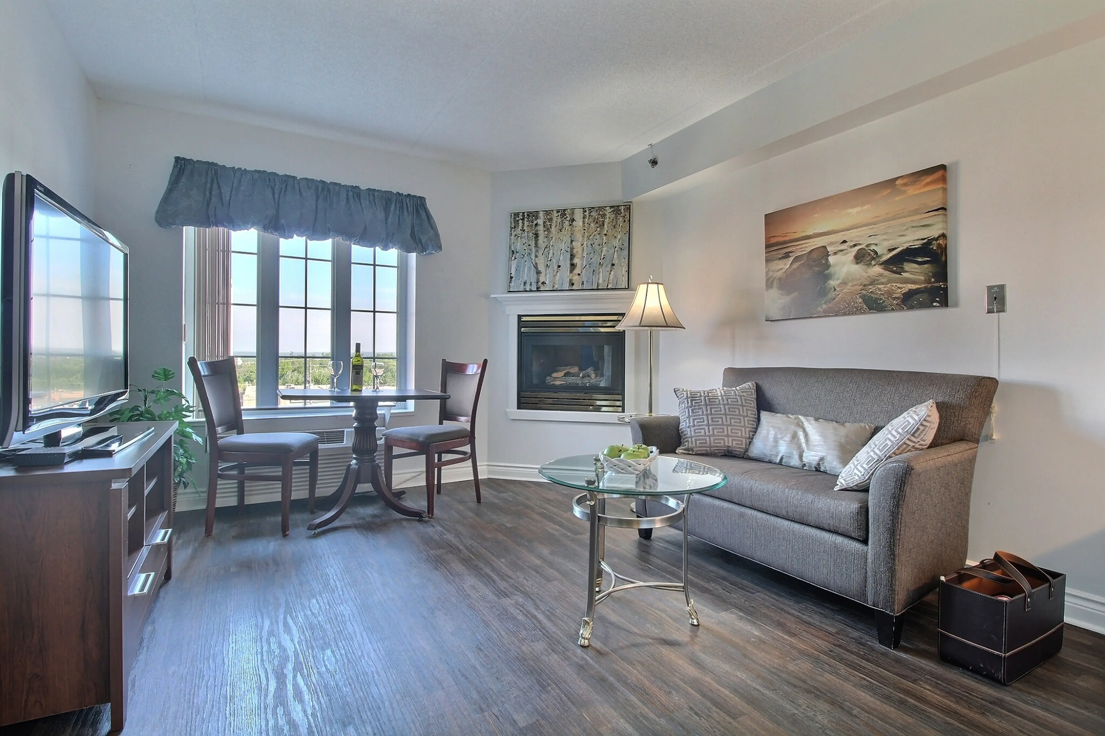 Living Room, Belcourt, Orléans