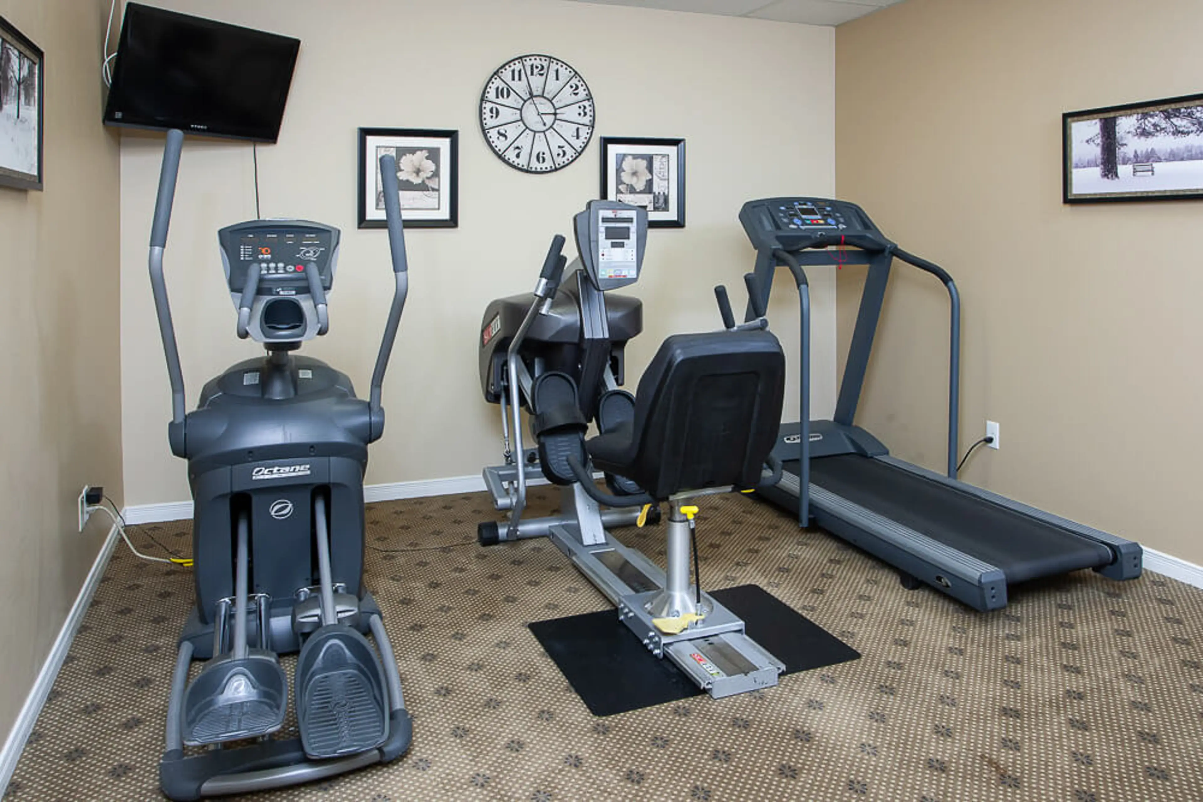 Barrhaven Exercise Room