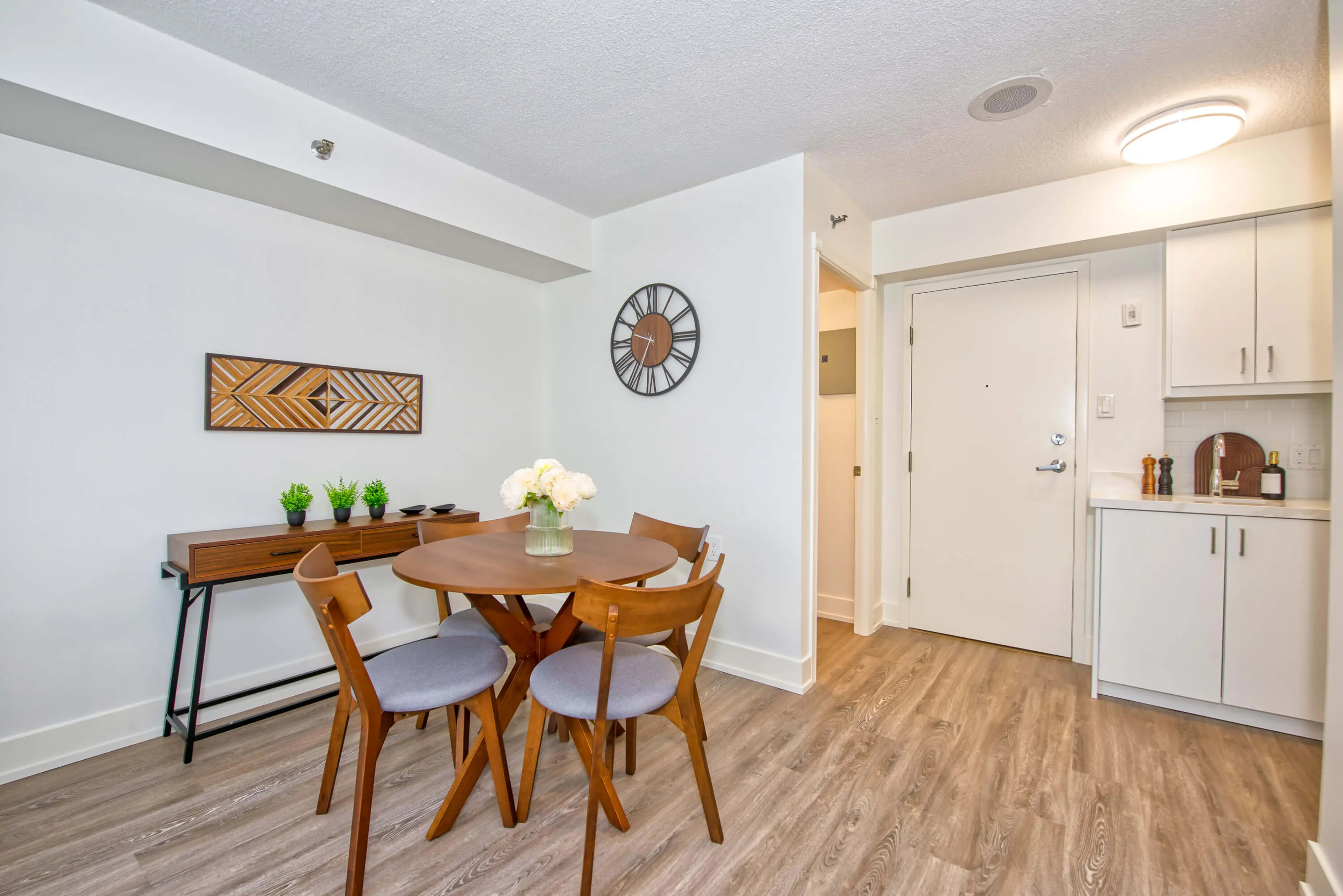 Churchill Place Model Suite, Dining Area