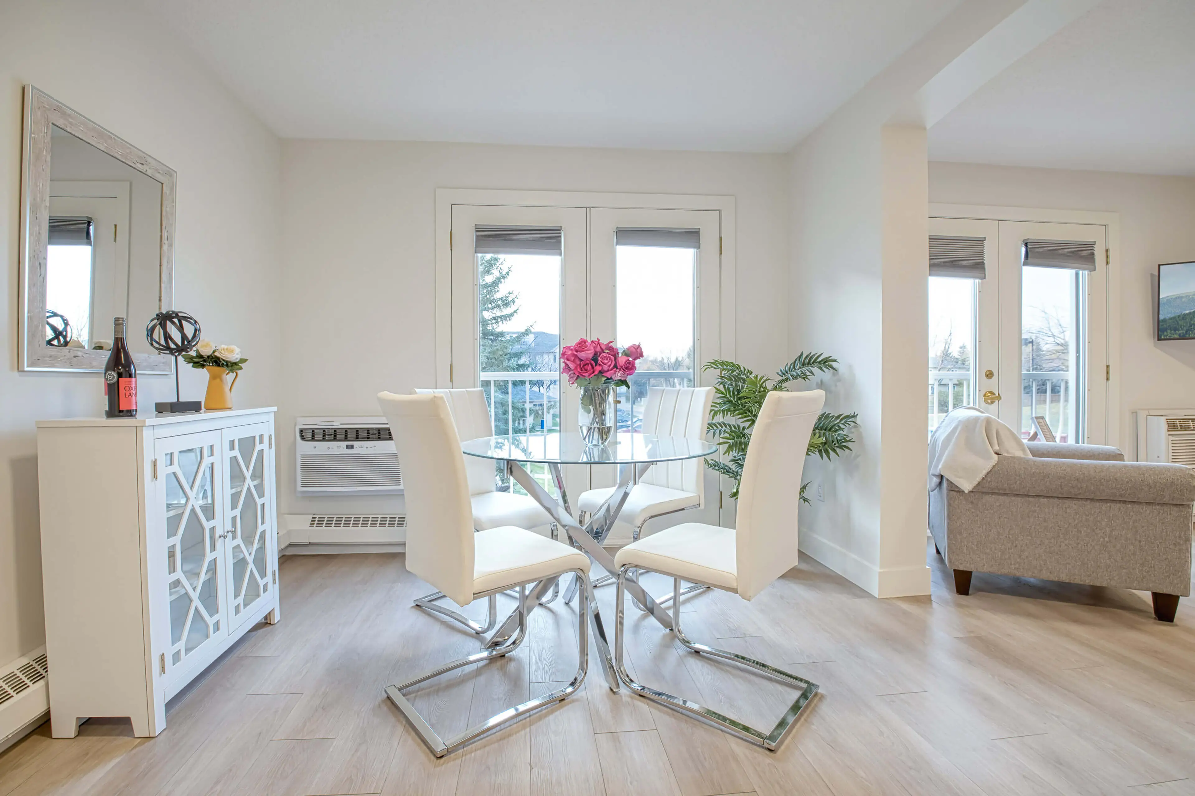 Portsmouth, Model Suite 2, Living Area