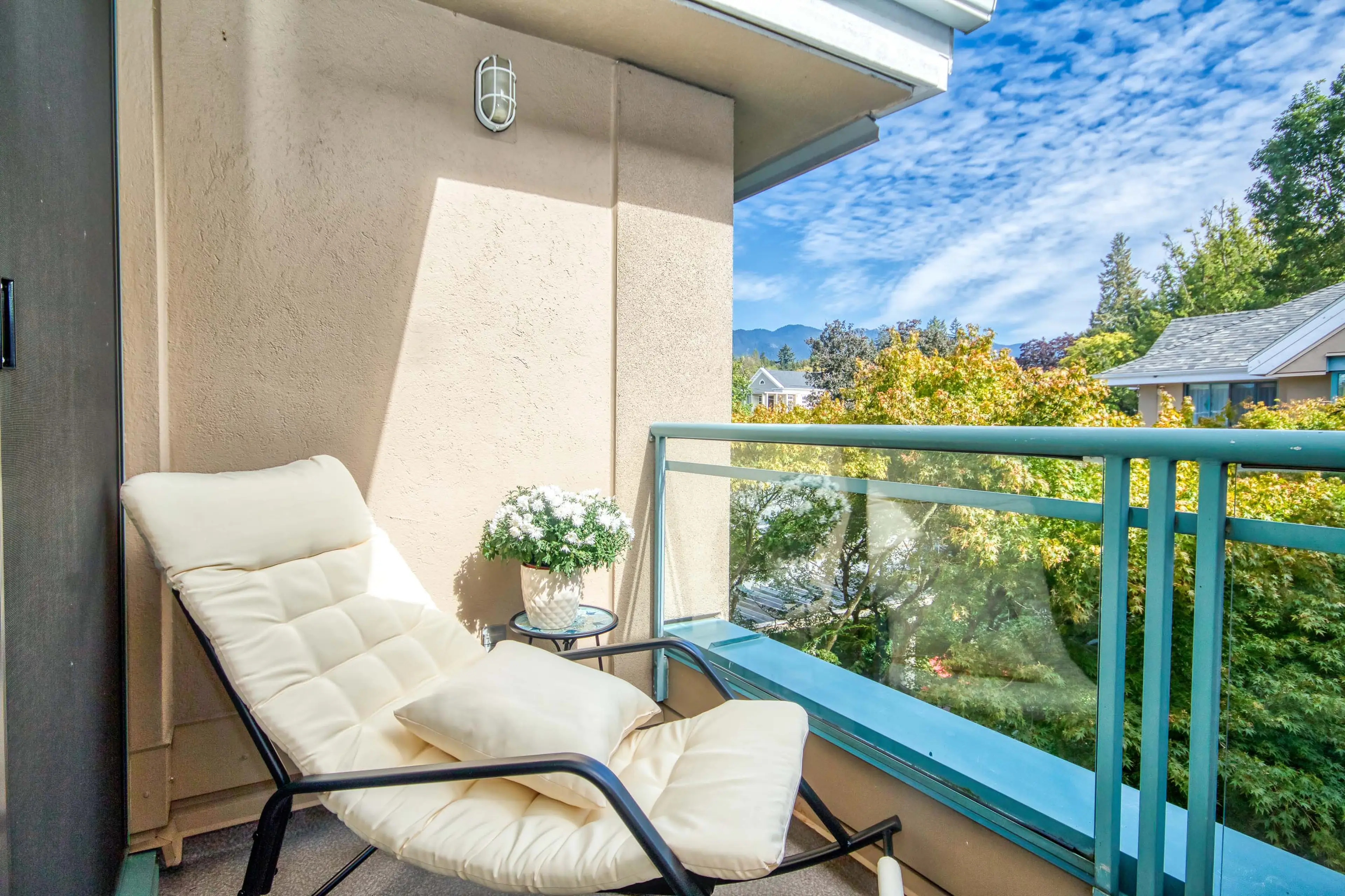 Patio, Hollyburn House, West Vancouver