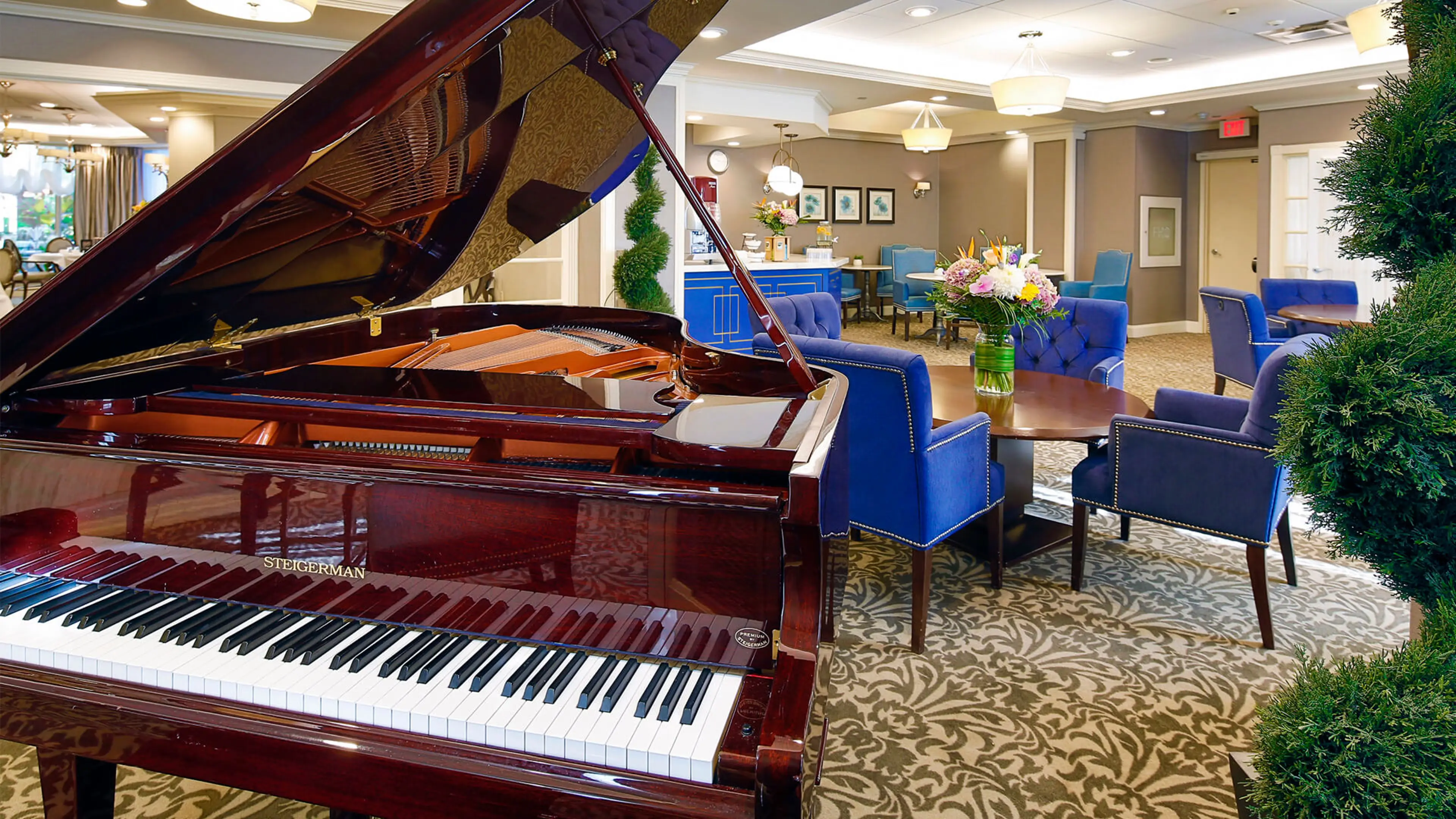 Churchill Place Piano Lounge