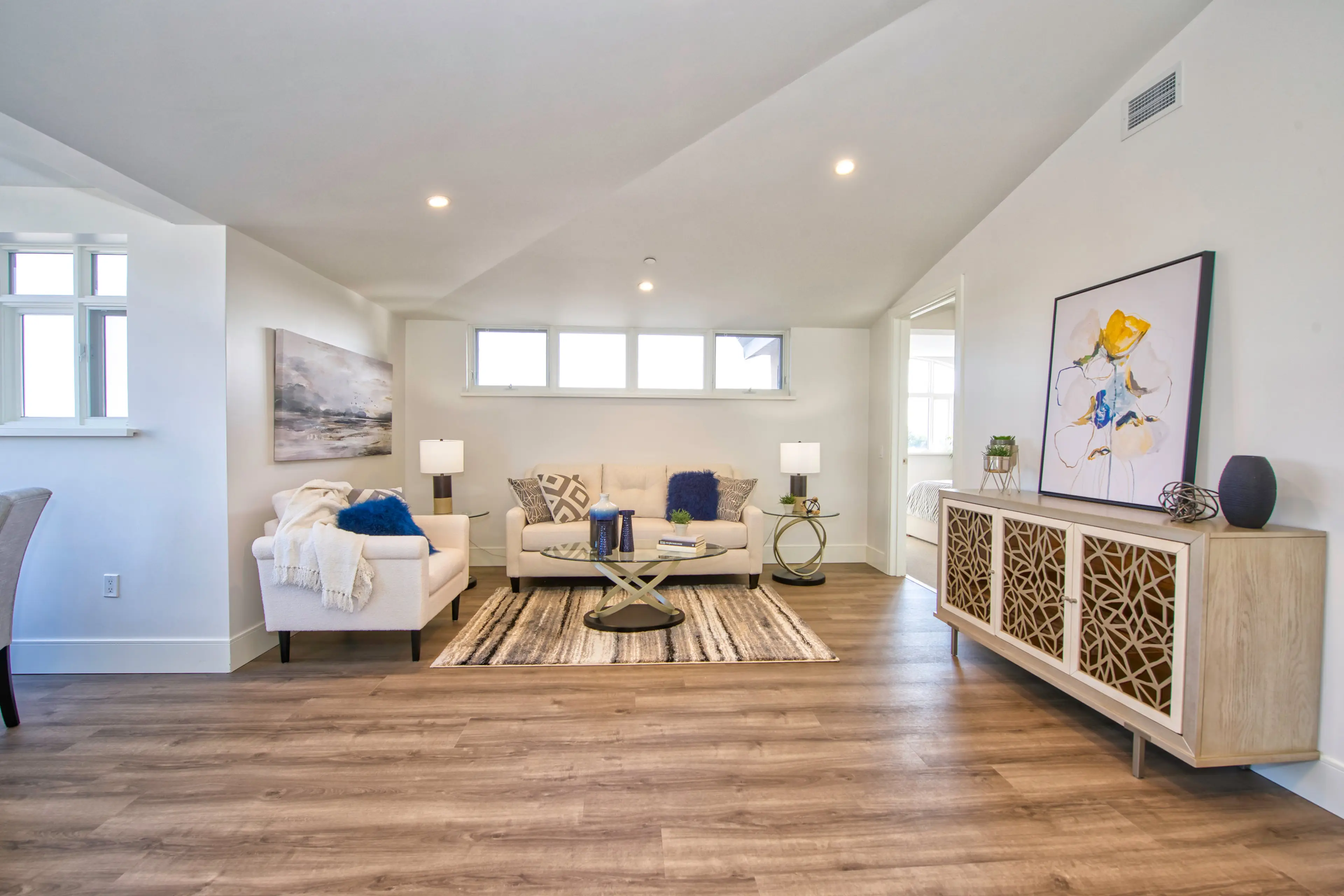 Penthouse Living Room, Kingsway, Etobicoke