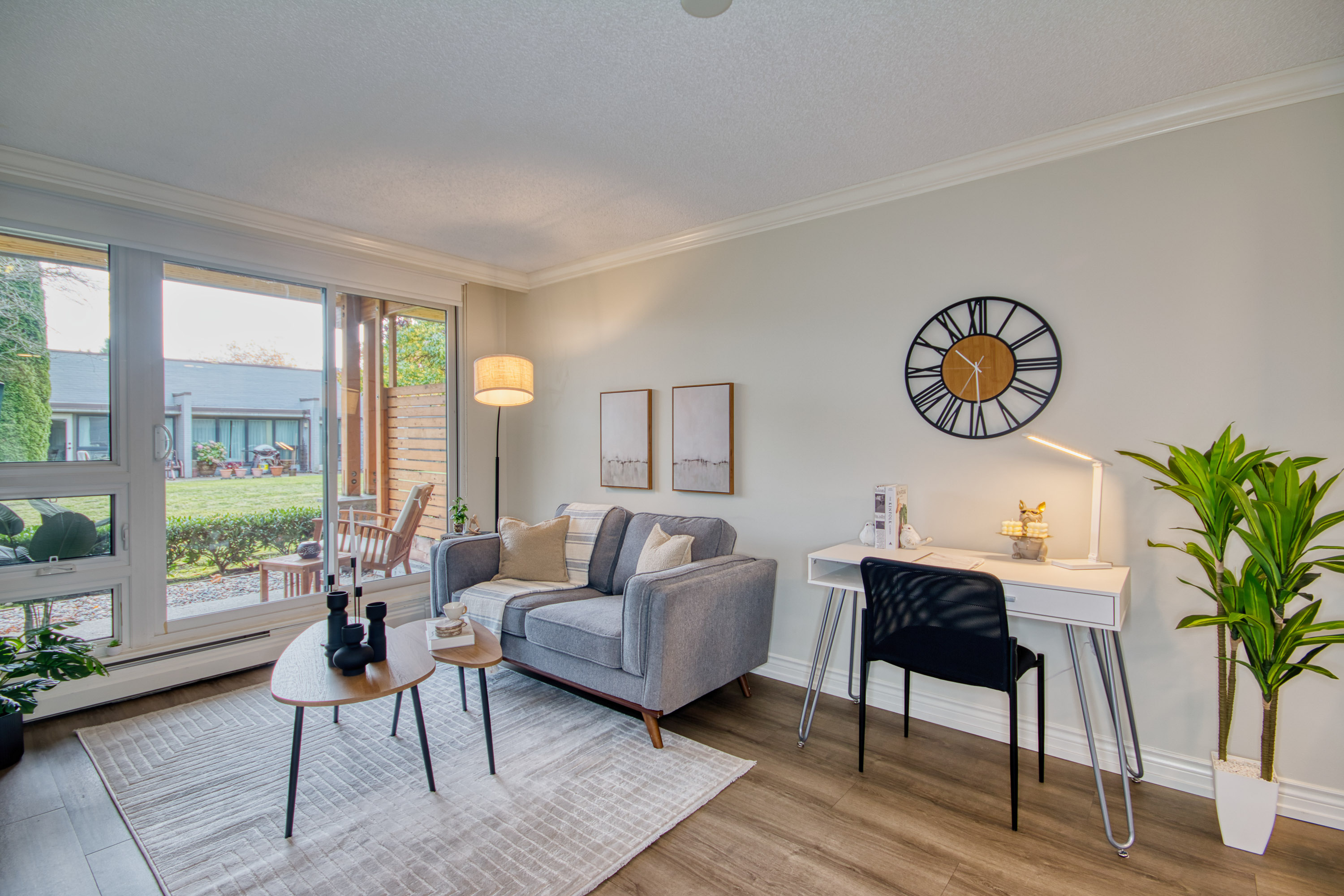 Studio Suite - Living Room - Crofton Manor, Vancouver