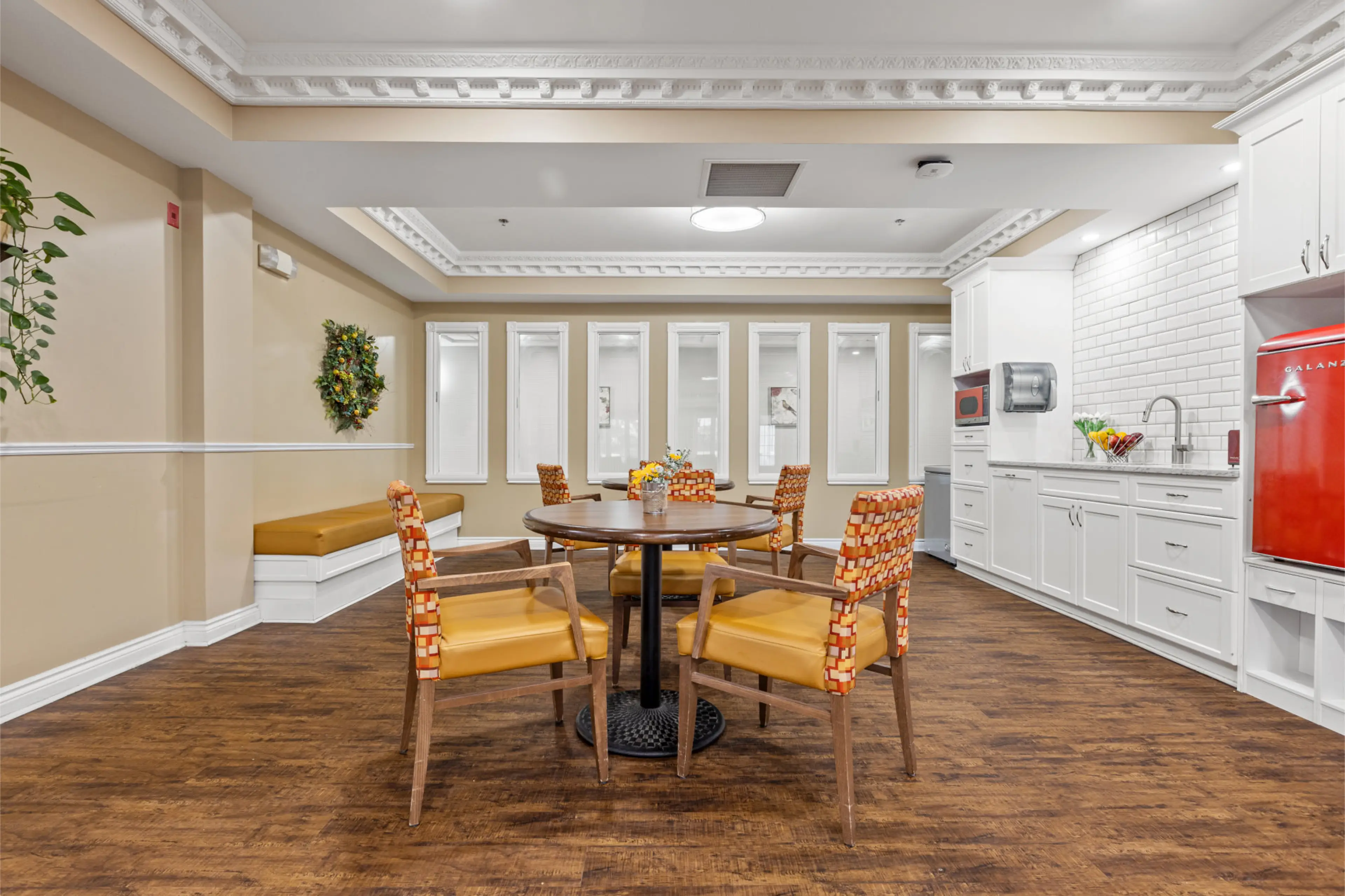 Country Kitchen, Venvi Heritage Manor