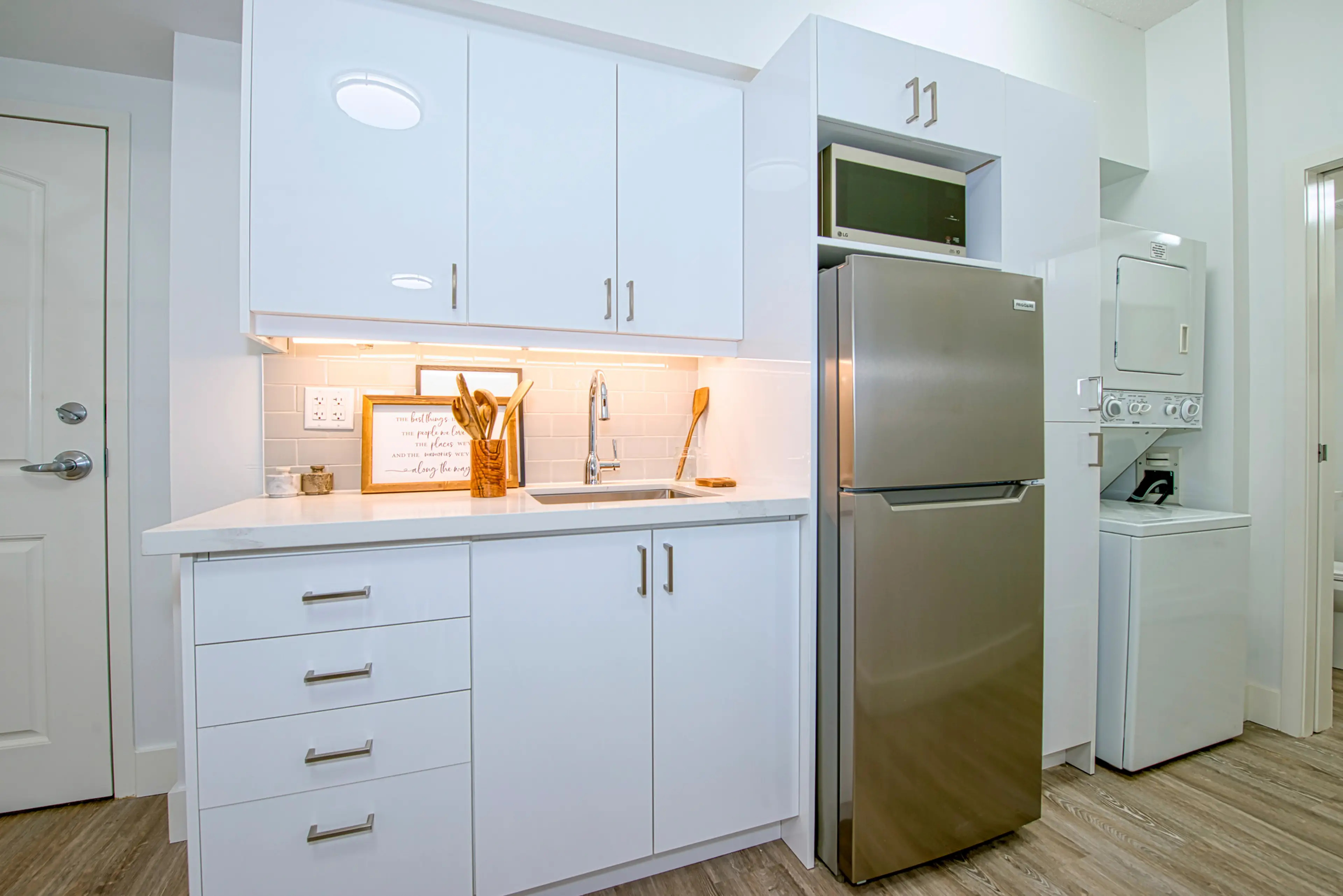 Port Perry Villa Model Suite Kitchenette