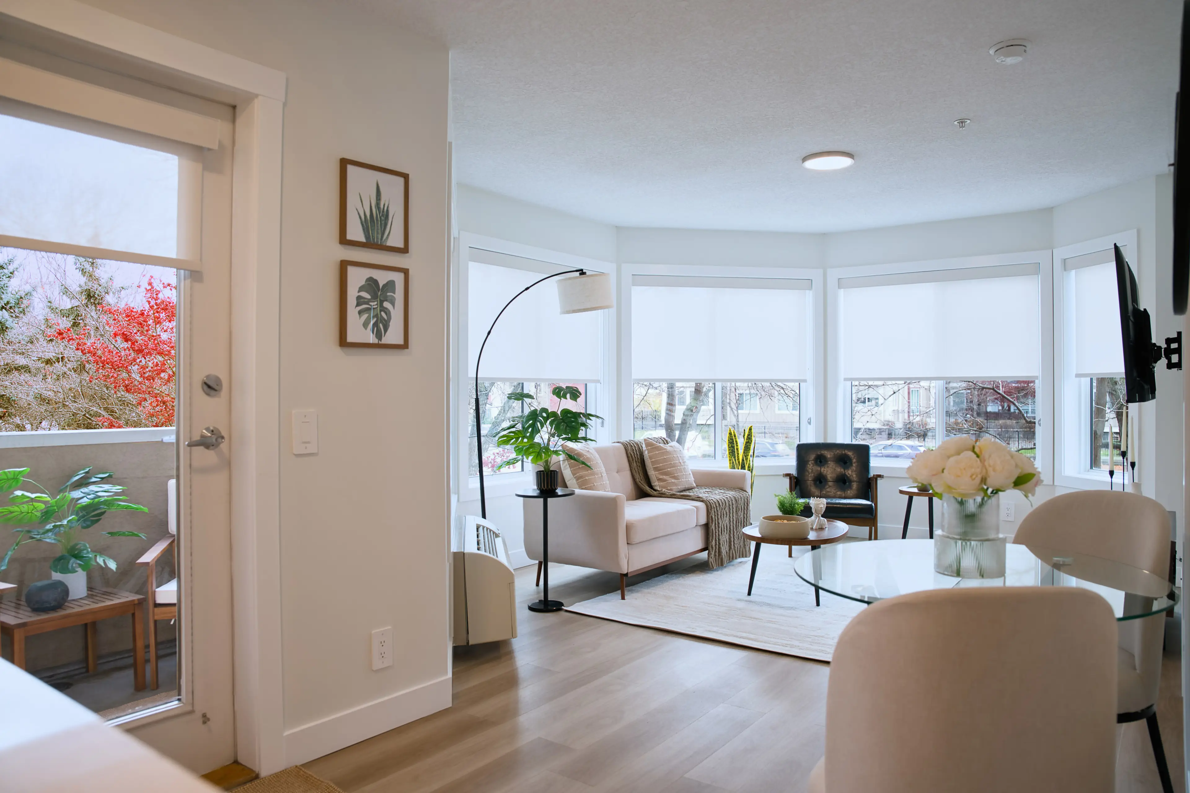 Living Area, The Dorchester, Kelowna