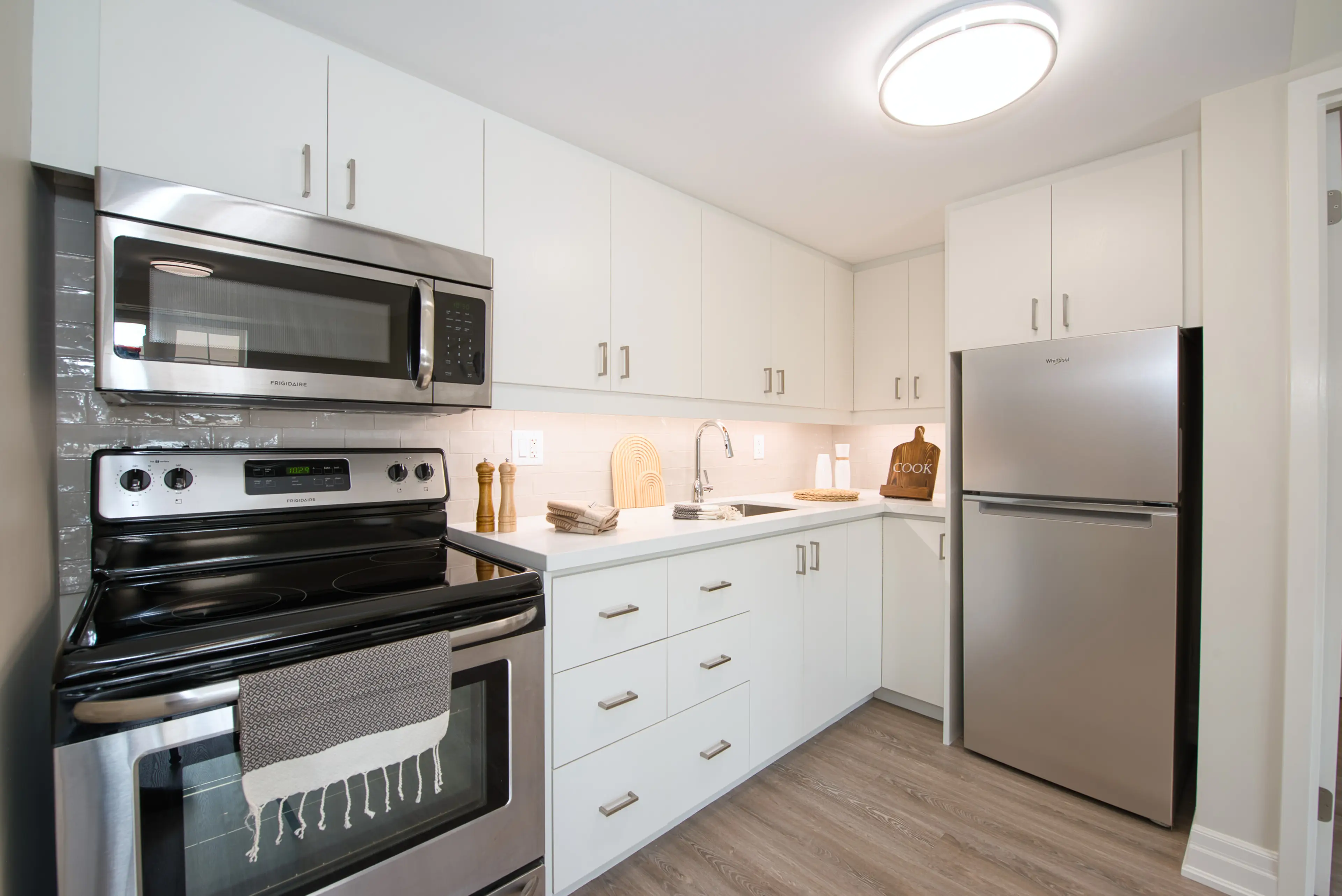 Birkdale model suite - Kitchen