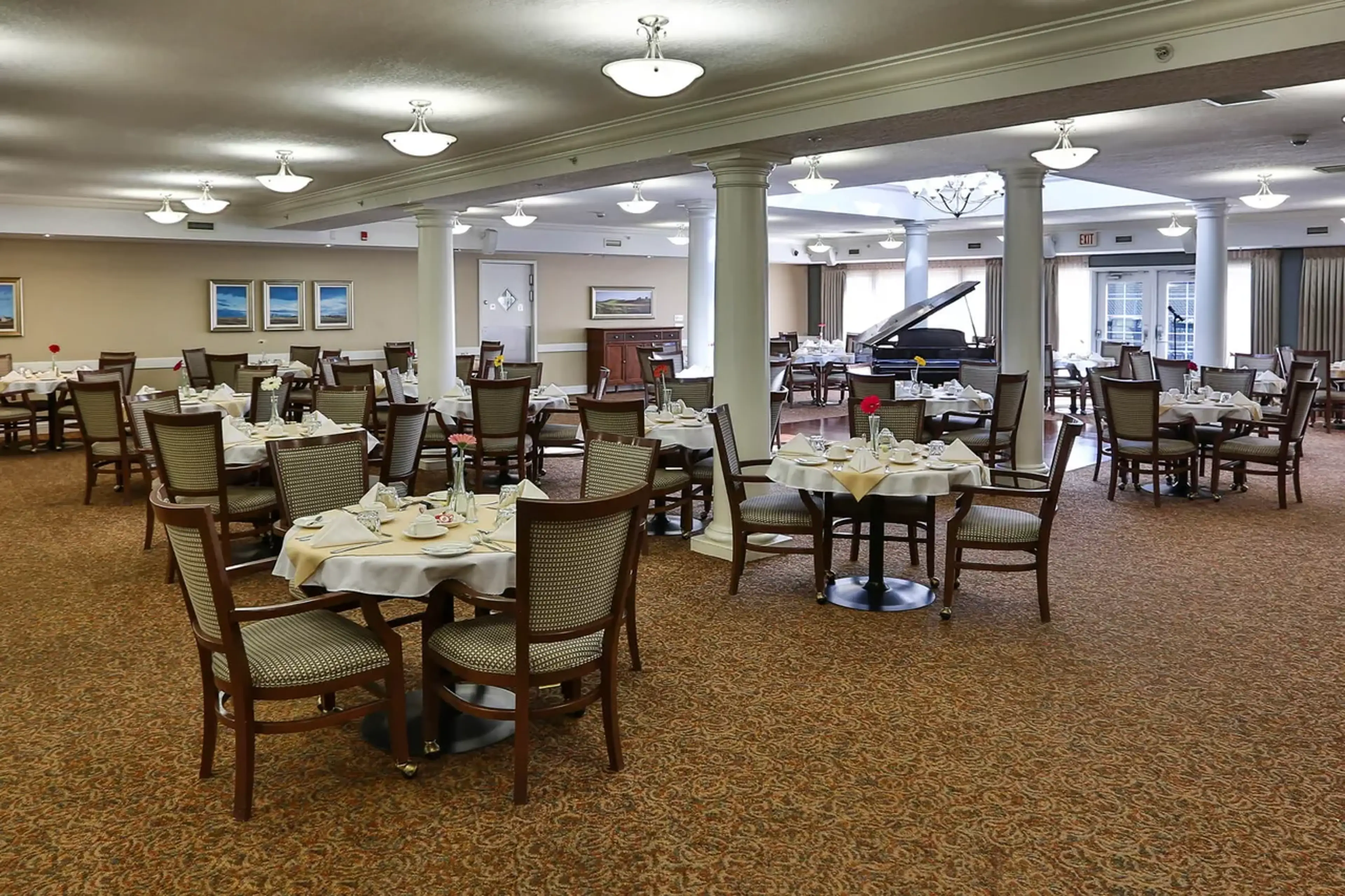 The Bentley Moose Jaw Dining Room