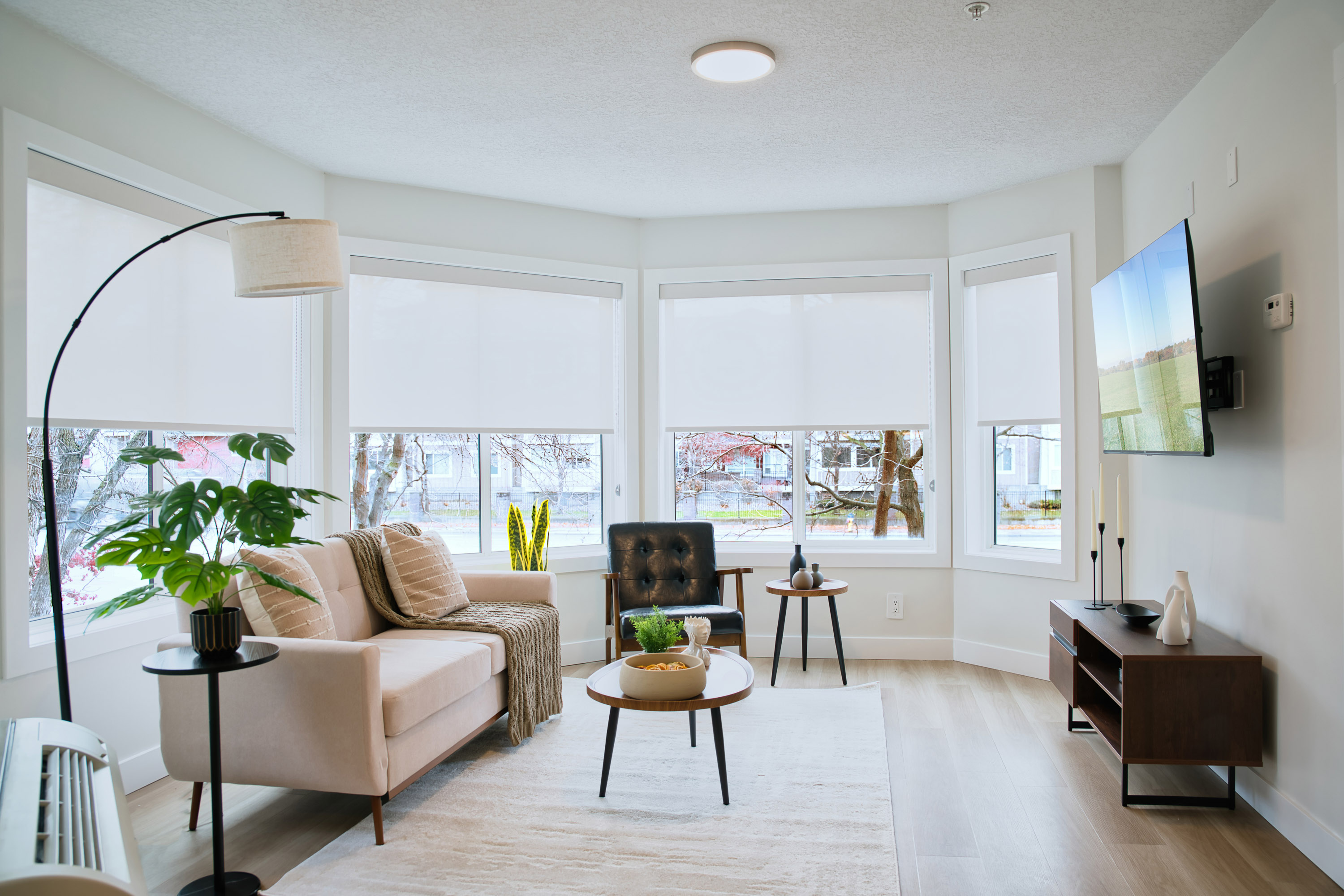 Living Room, The Dorchester, Kelowna