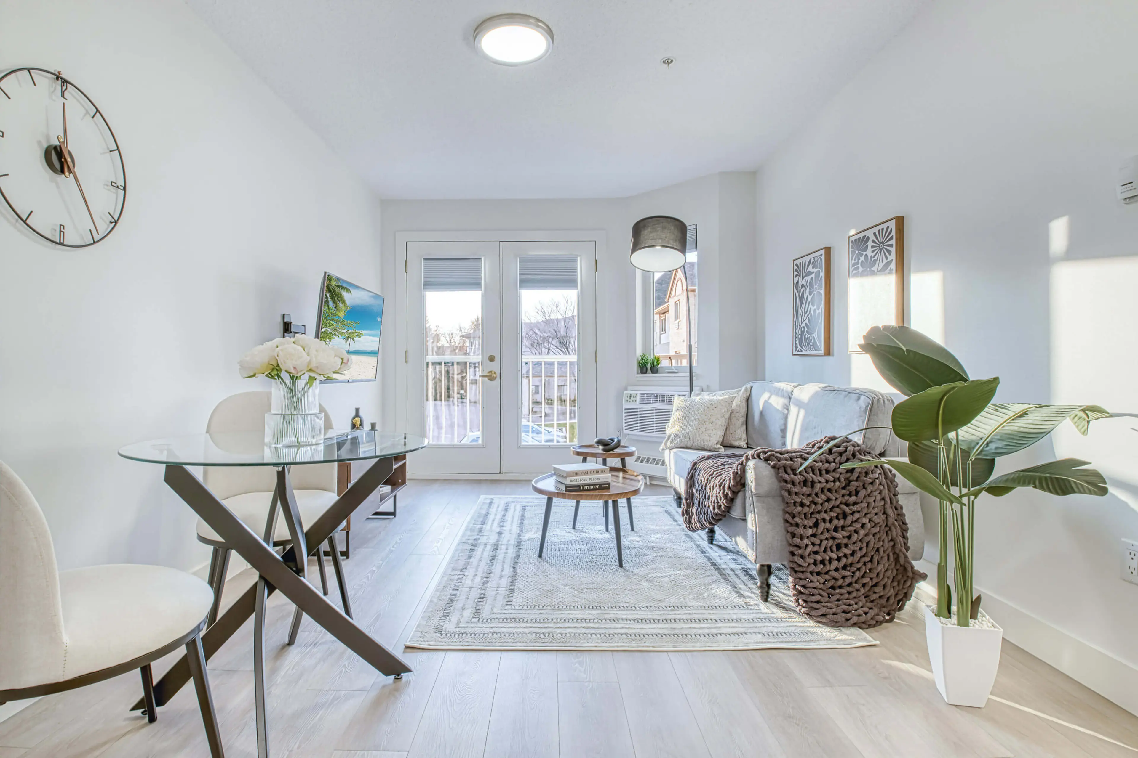 Portsmouth Model Suite, Living Room
