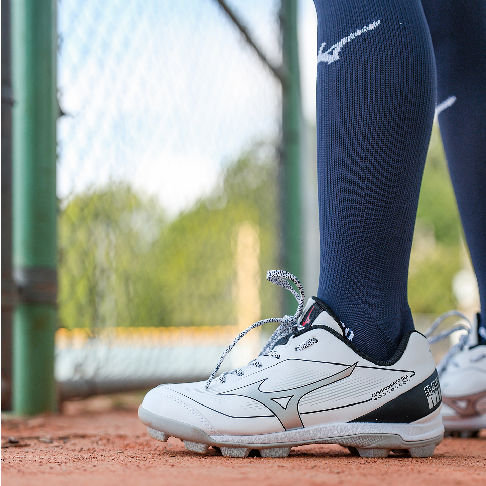 Men's CUSHIONREVO DIAMOND TPU Baseball Cleat - Mizuno USA