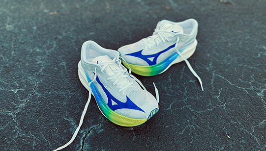 Unisex Hyperwarp Pure Running Shoe - Mizuno USA