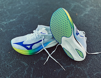 Mizuno Unisex Hyperwarp Pure Ultra-Lightweight Running Shoe