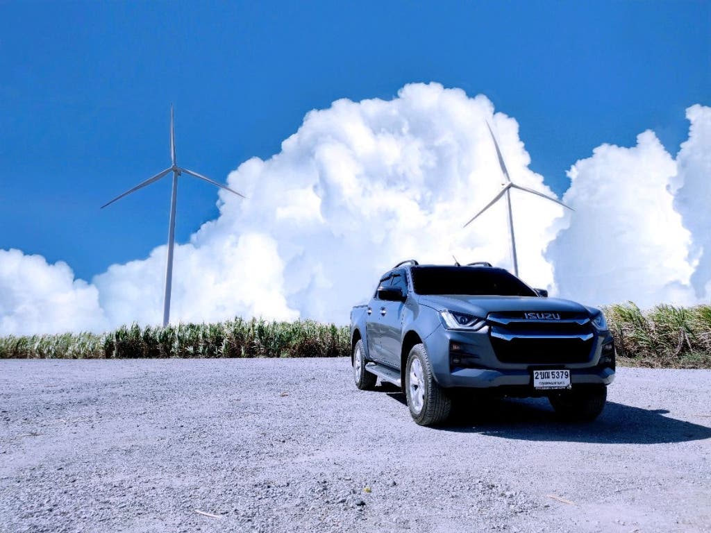 รู้สึกอุ่นใจทุกครั้งที่ได้ไปกับรถ ISUZU คู่ใจคันนี้ ไปไหนไปกัน