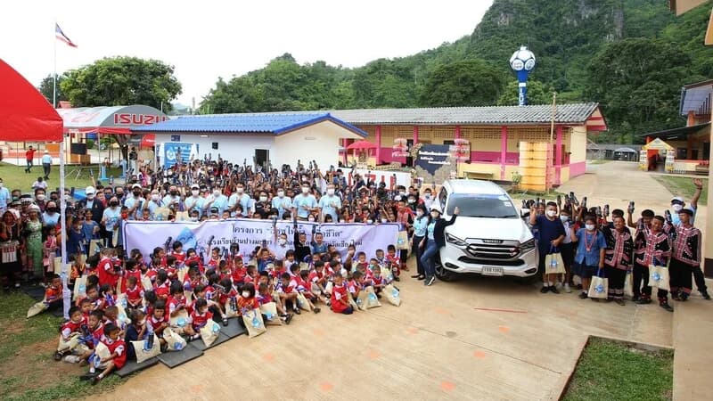 อีซูซุสานต่อโครงการ “อีซูซุให้น้ำ...เพื่อชีวิต” ต่อเนื่องโรงเรียนที่ 40 ส่งมอบระบบน้ำดื่มสะอาดครบวงจรแก่โรงเรียนบ้านปางมะเยา อำเภอเชียงดาว จังหวัดเชียงใหม่