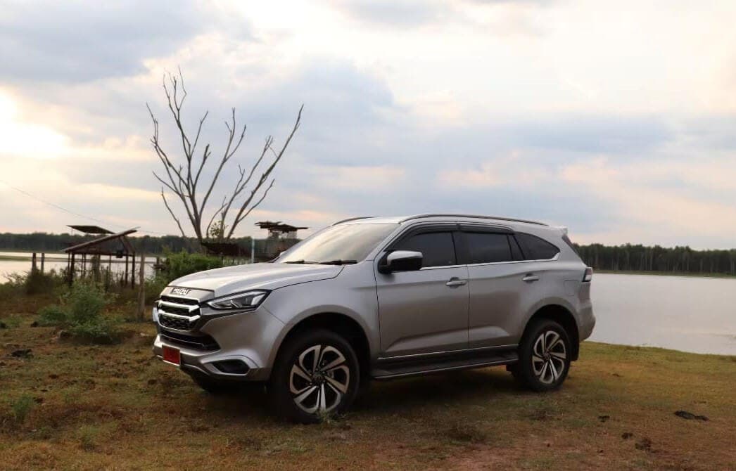 บ้านหลังใหม่ของครอบครัวเรา ต้องอยู่แล้วสบายกาย สบายใจ รู้สึกปลอดภัย และ อุ่นใจ เราตั้งใจเลือกอีซูซุมิวเอ็กซ์เป็นบ้านเคลื่อนที่ของครอบครัวเราค่ะ