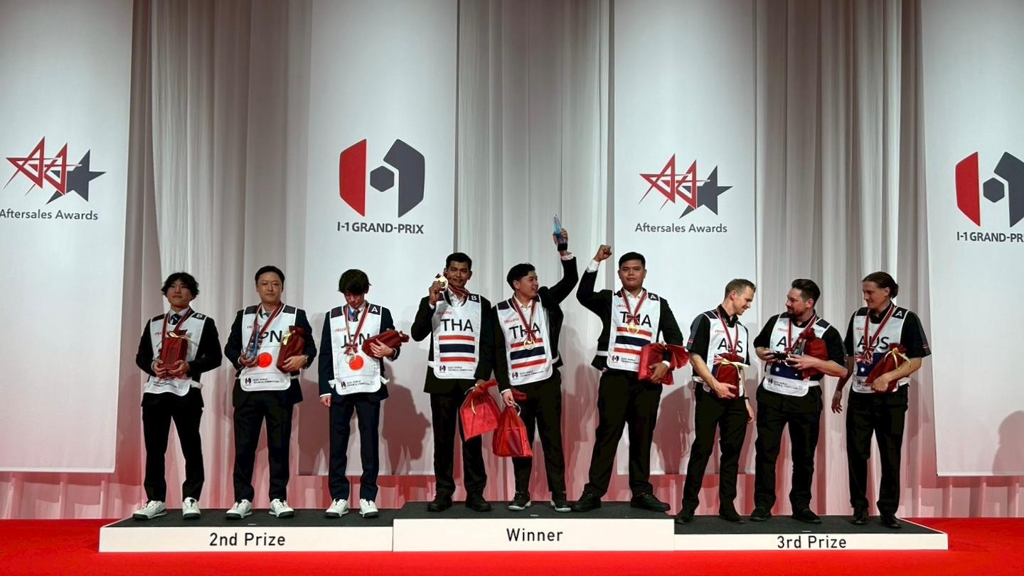 ทีมช่างอีซูซุไทยยืนหนึ่งเวทีโลก คว้าแชมป์การแข่งขัน I-1 Grand Prix ที่ญี่ปุ่น