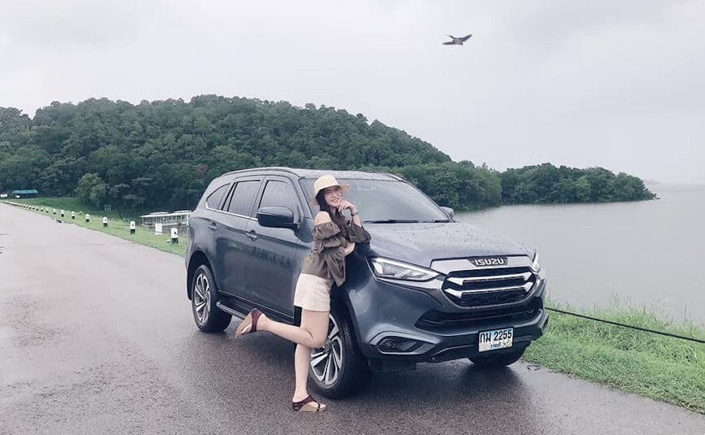 เราคือฝาแฝดกันค่ะ เพราะเราเกิดวันเดียวกัน 12/11🎉 เธอคือแรงผลักดันในการหาเงินเพื่อท่องเที่ยวของฉัน🤣🥰❤️