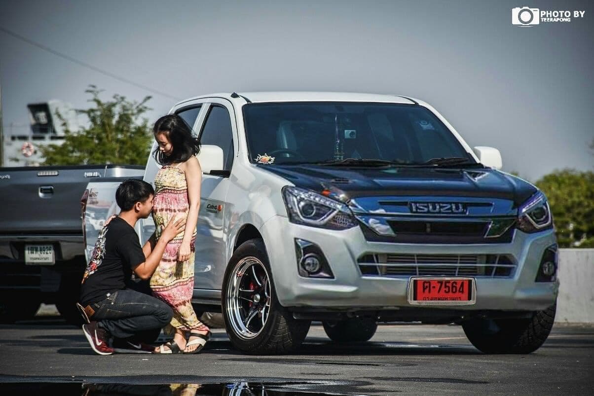 คนแรกคนเดียวคนสุดท้าย VS คันแรกคันเดียวและคันถัดไป ก็ต้องเป็น Isuzu