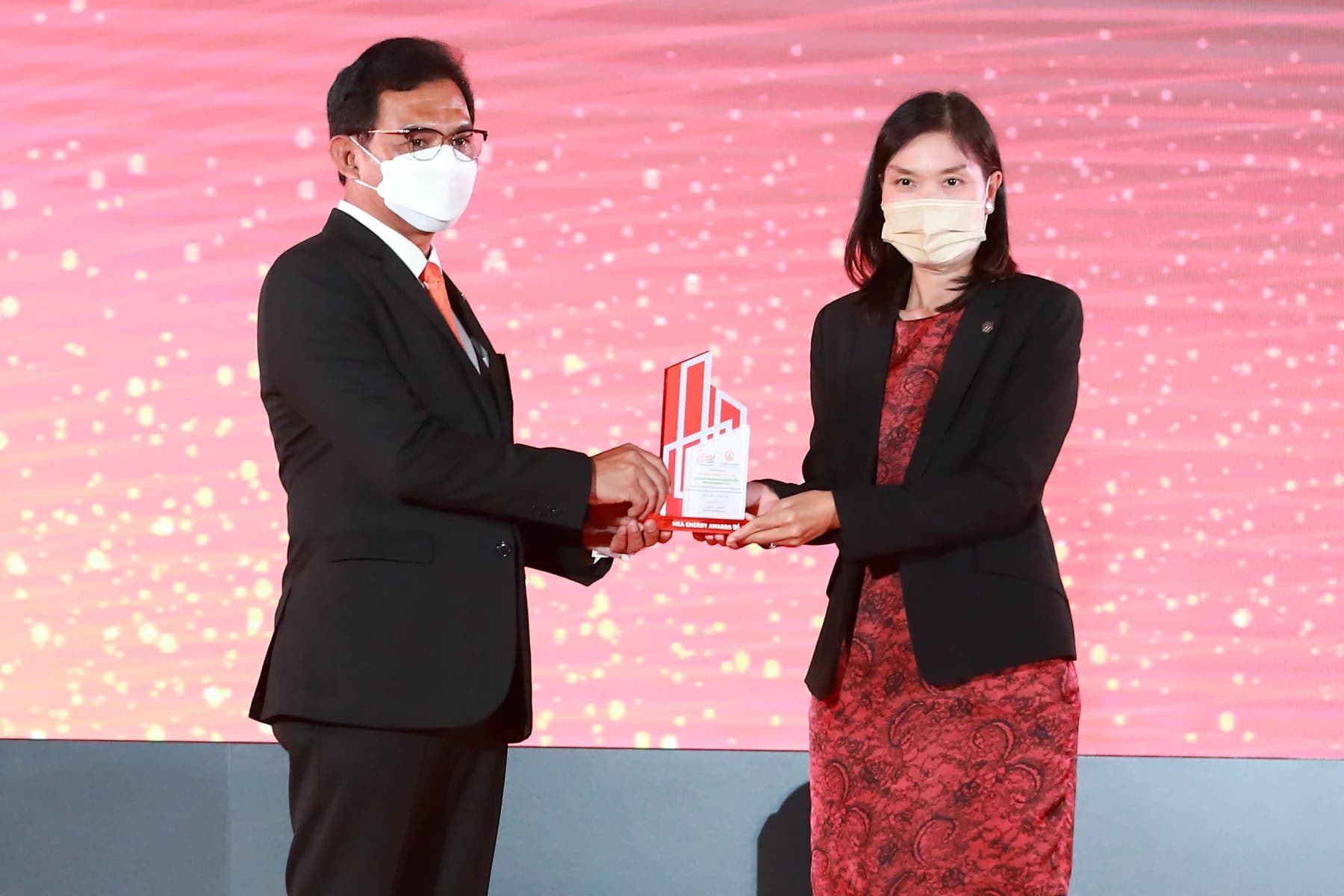 ตรีเพชรอีซูซุเซลส์ได้รับรางวัล MEA ENERGY AWARDS ภายใต้แนวคิด การใช้พลังงานมีประสิทธิภาพ คุณภาพอากาศได้มาตรฐาน