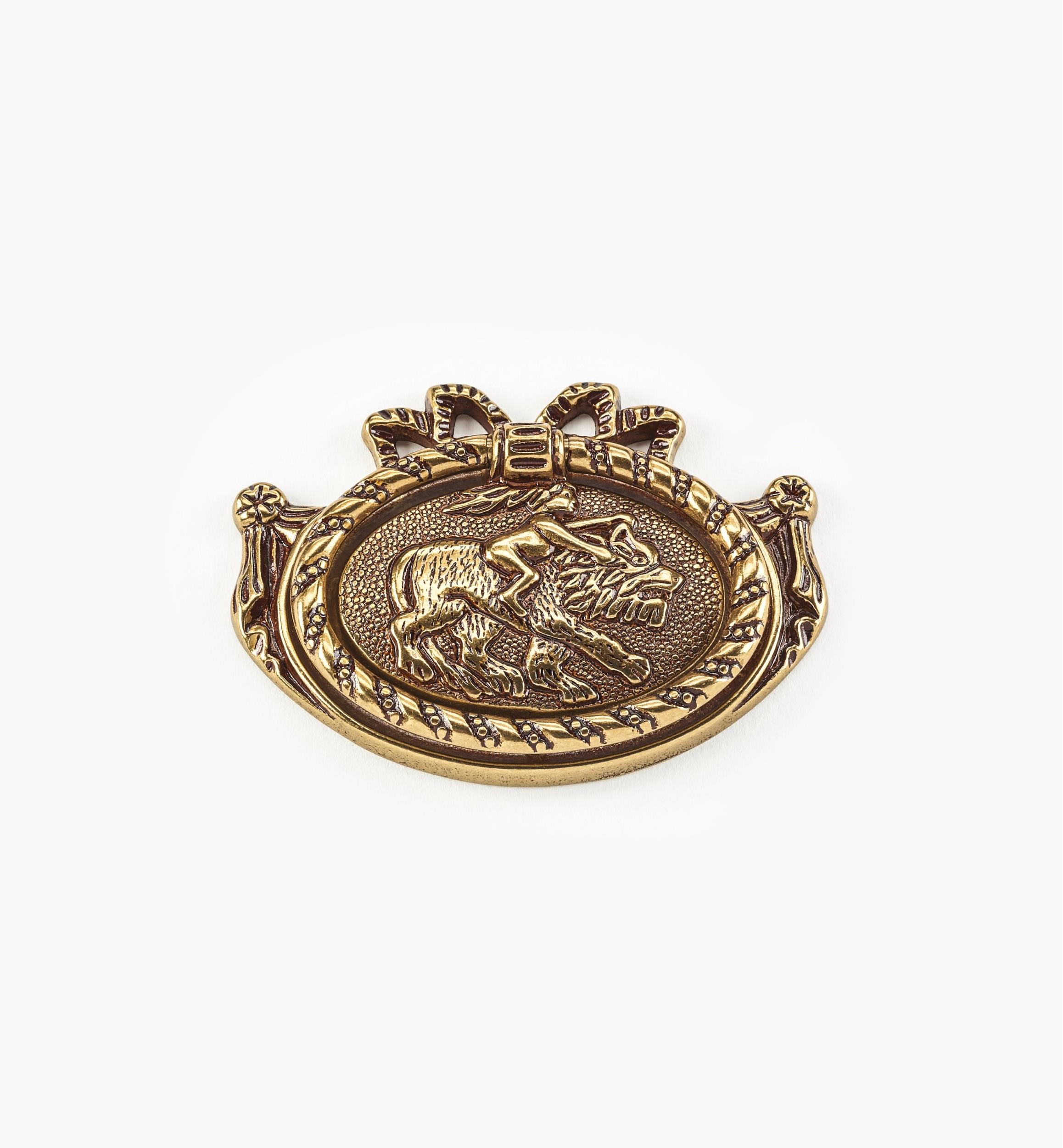 Poignée à anneau sur platine ovale Louis XVI