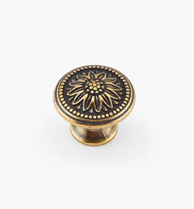 image of Hepplewhite Knobs