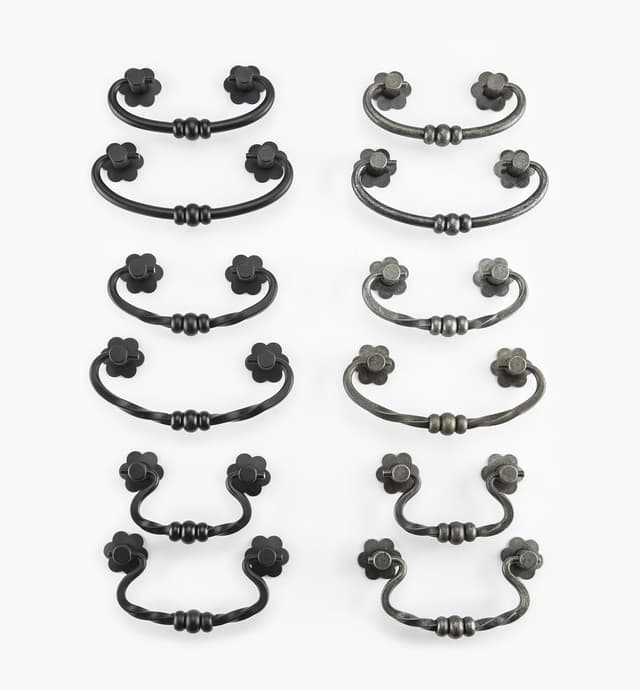 image of Steel Three-Bead Pulls