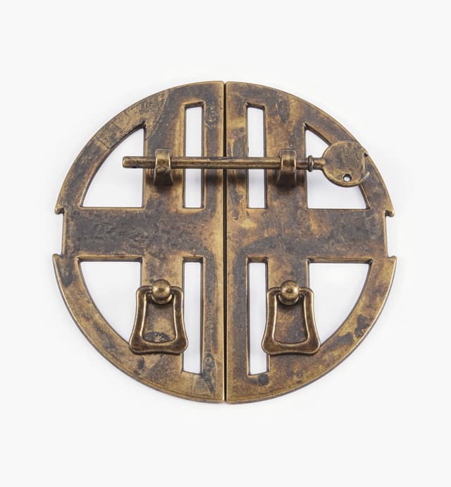 image of Arts and Crafts I Latch