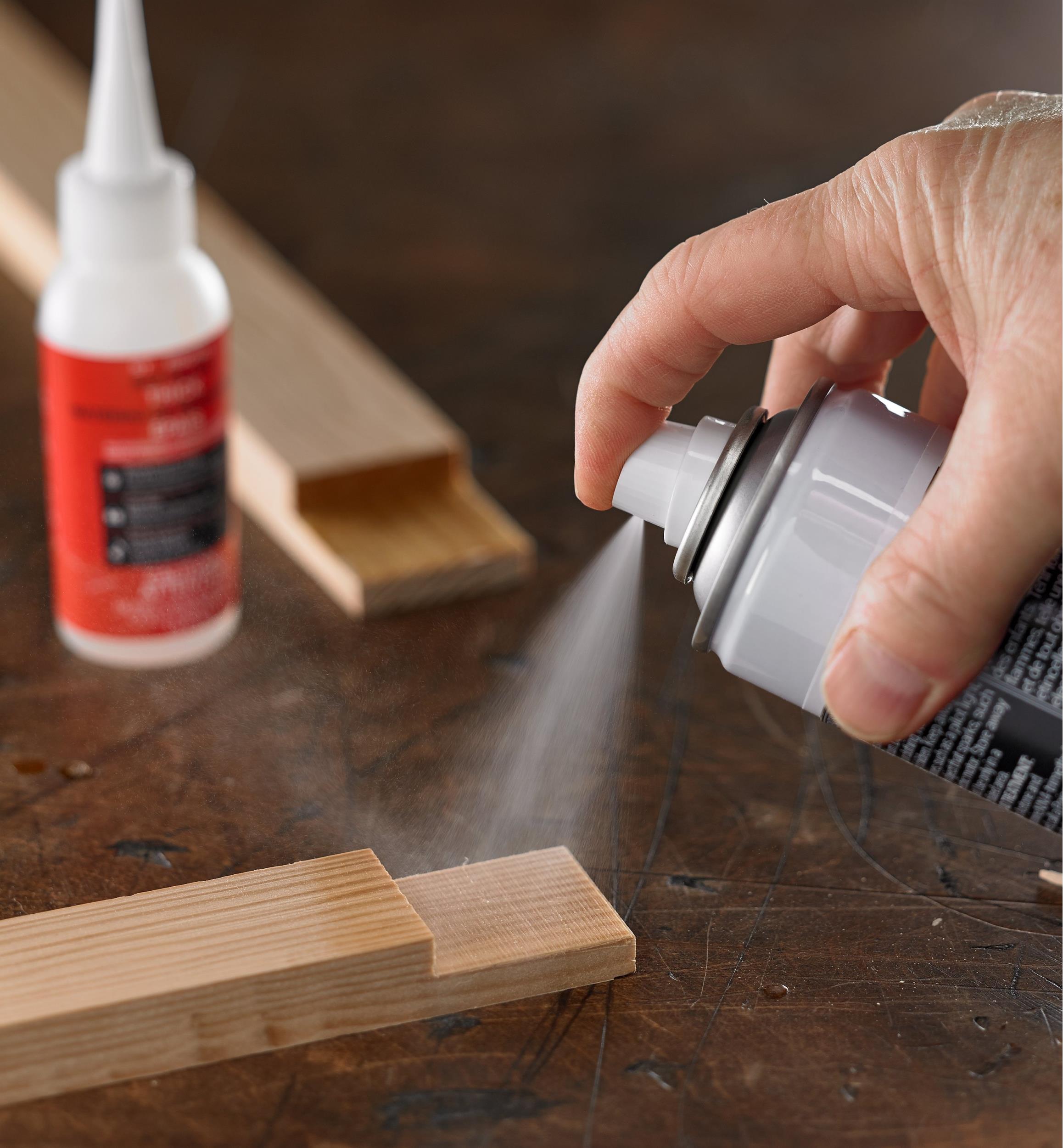 Accélérateur en aérosol pour colle cyanoacrylate Starbond