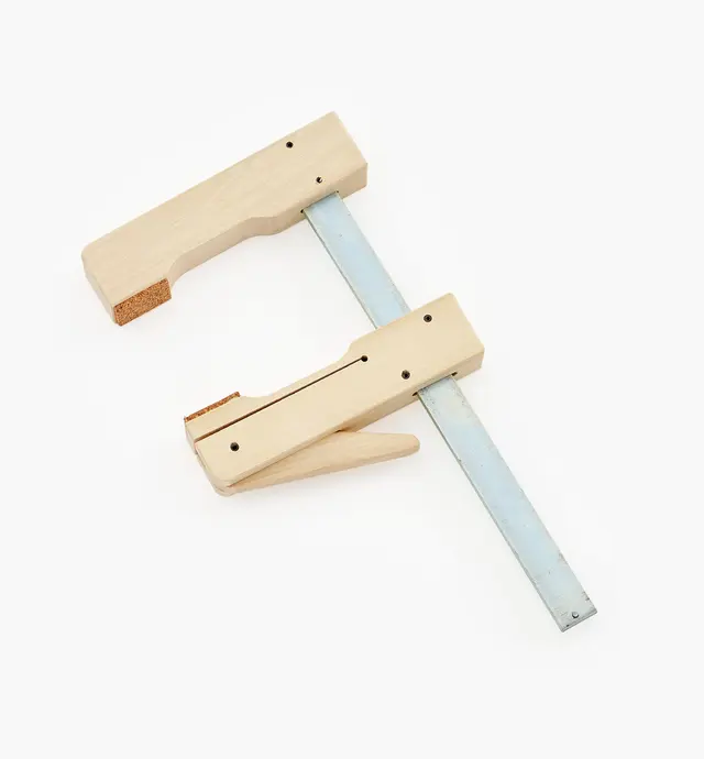 image of Serre-joints à came en bois