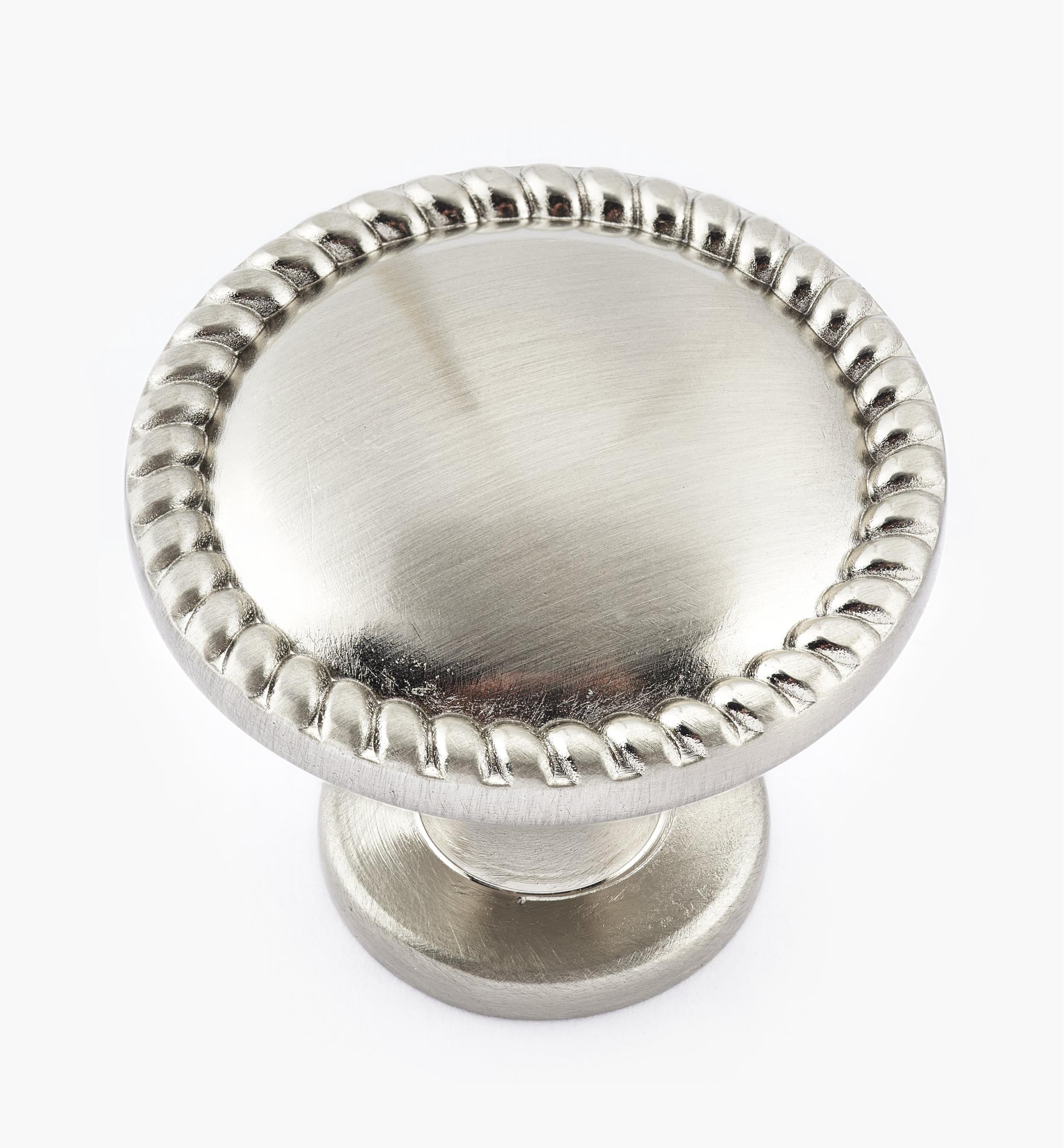 Bouton rond cerclé de cordage