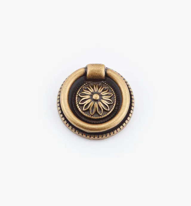 image of Louis XVI Ring Pulls