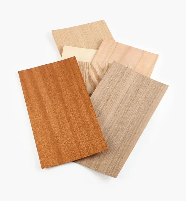 image of Assortiments de bois de placage exotique et indigène