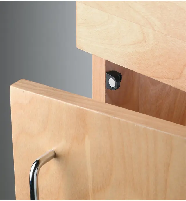 99K3272 - 3/8" Panel Magnet Cup, each