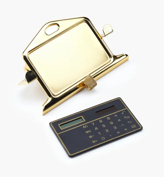 image of Pince et calculatrice pour planchette porte-papiers